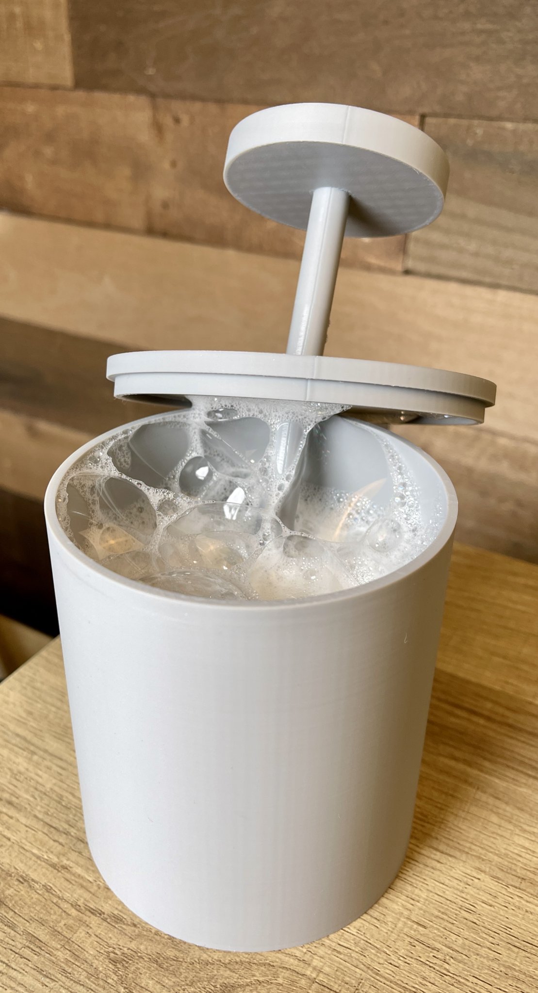 Cốc tạo bọt xà phòng cho rửa mặt thư giãn