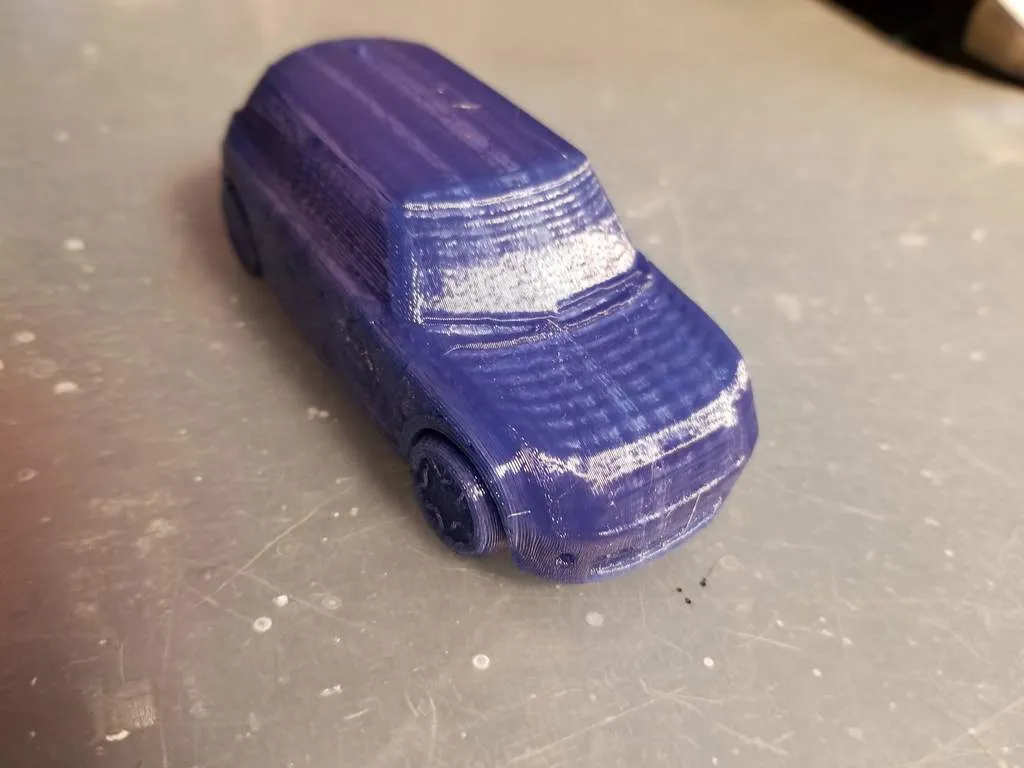 Xe nhỏ Cooper in place với bánh xe chuyển động