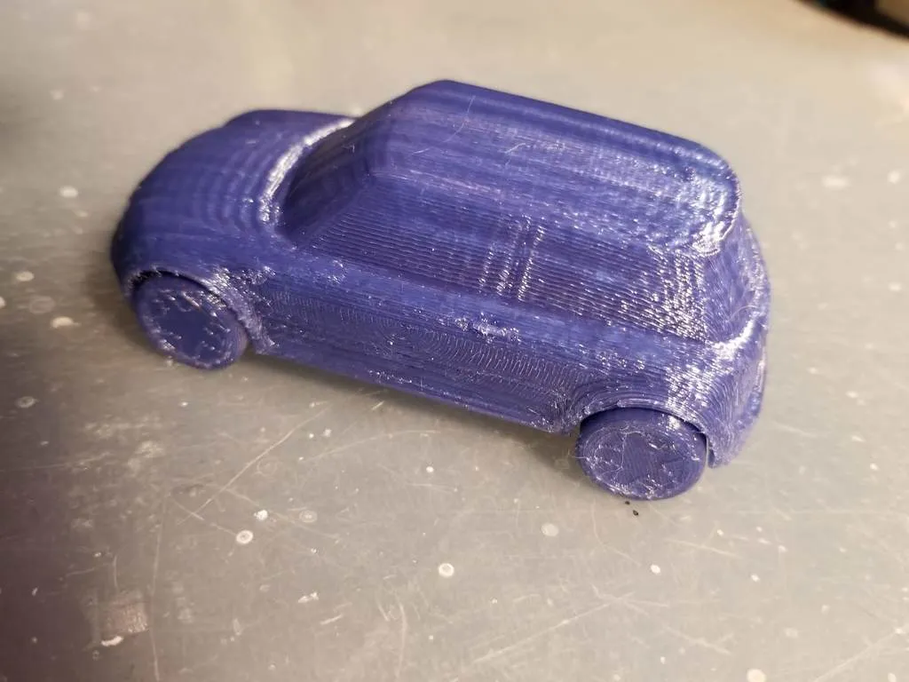 Xe nhỏ Cooper in place với bánh xe chuyển động