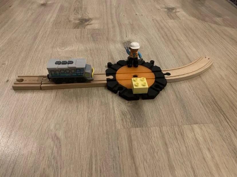 Đoạn Tàu Xoay Cho Đường Ray Gỗ (Biến Đổi)