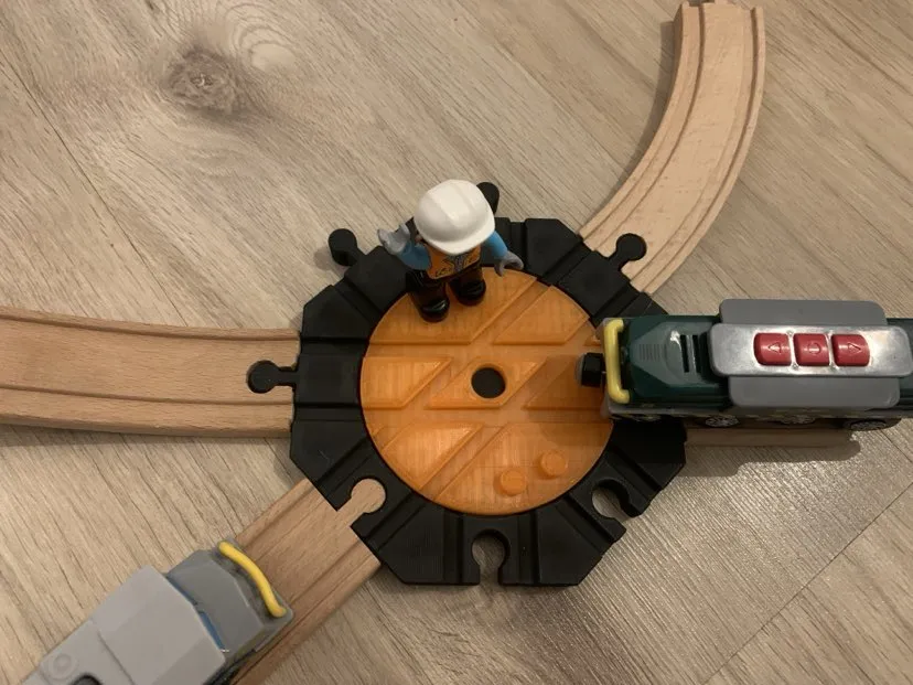 Đoạn Tàu Xoay Cho Đường Ray Gỗ (Biến Đổi)