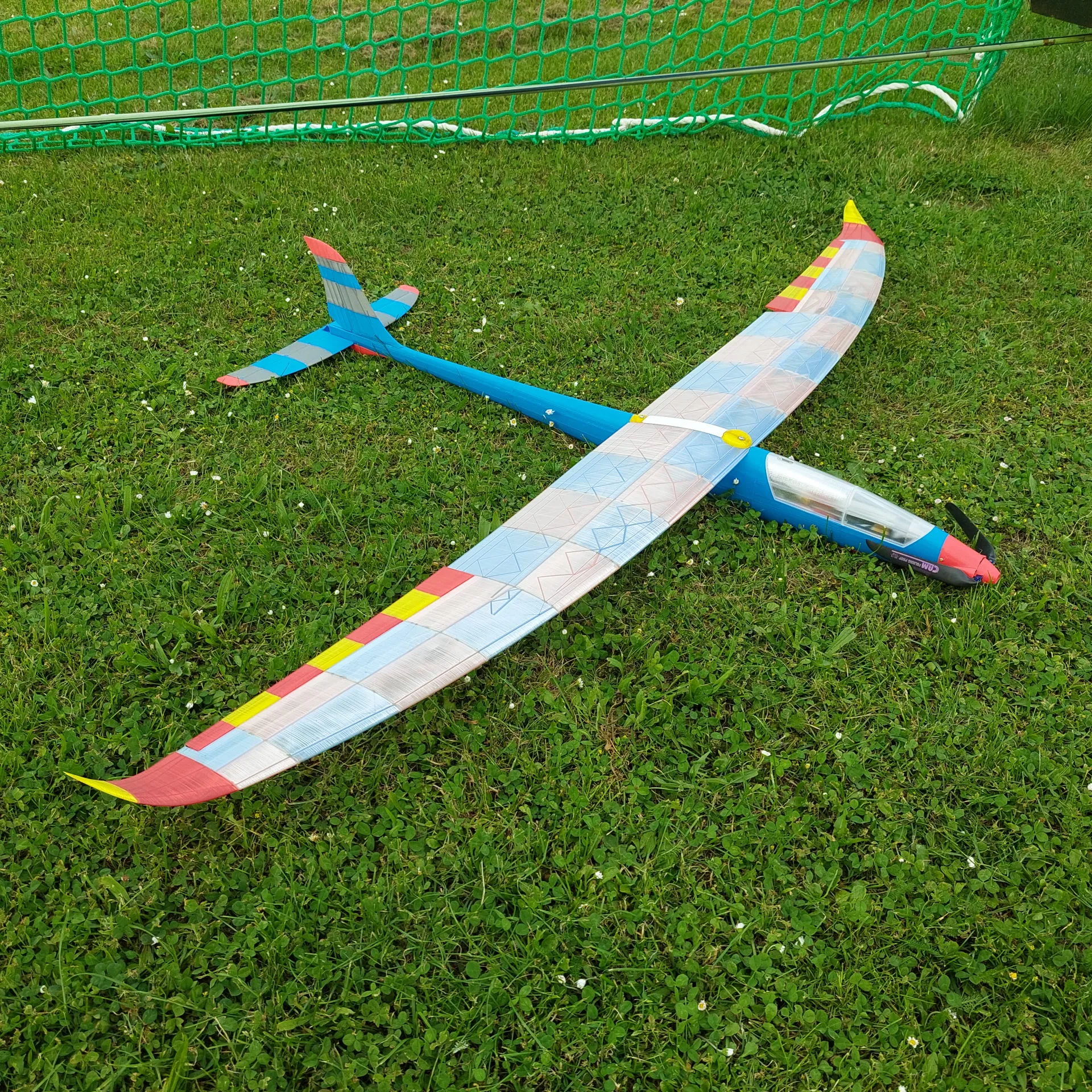 Lukisegler 2.0 (tàu lượn RC điện)