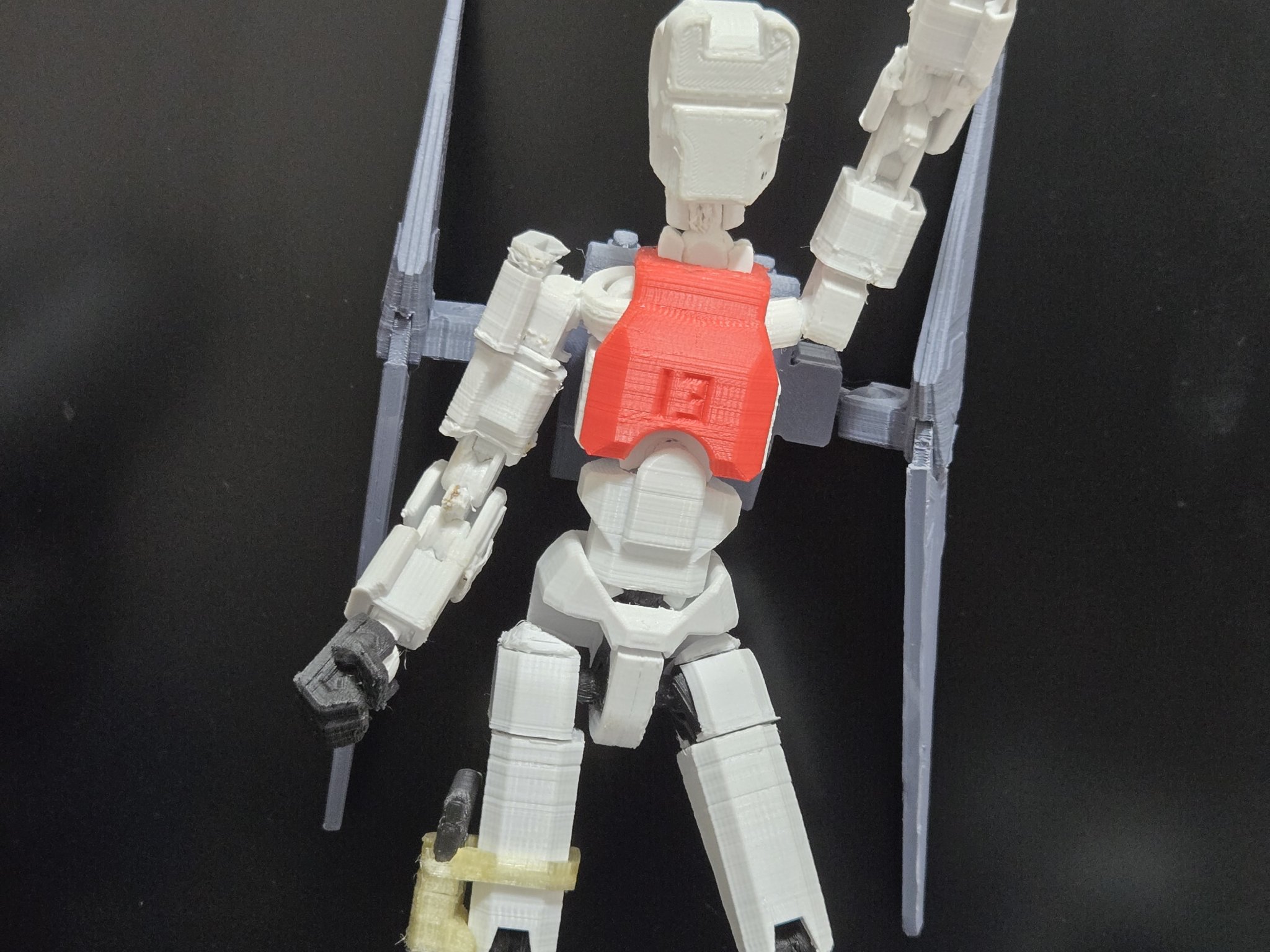 Ba lô cho mẫu Dummy 13 của Gundam