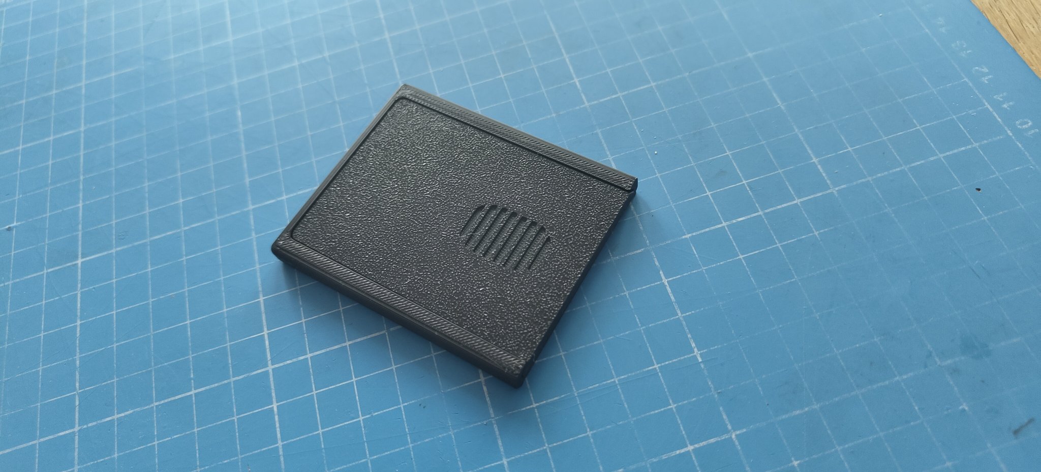 Hộp đựng thẻ SD (mỏng)