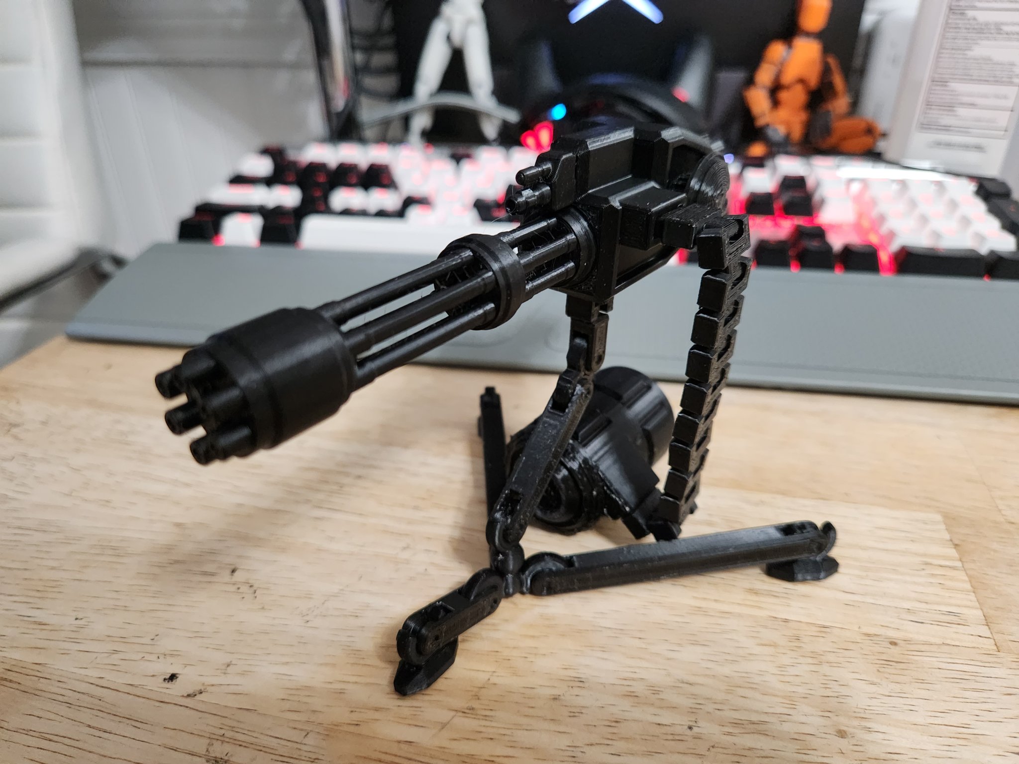 Robot Bảo Vệ Số 13 May Mắn