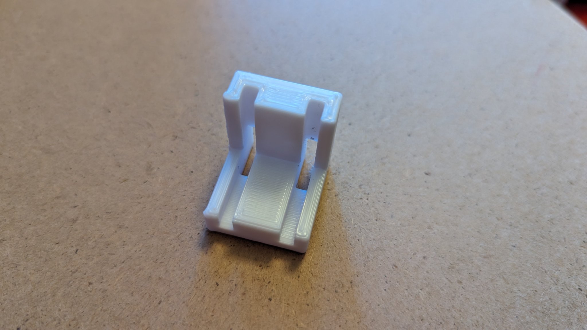 Góc đỡ bảng nghệ thuật ướt cho ván cứng 3mm