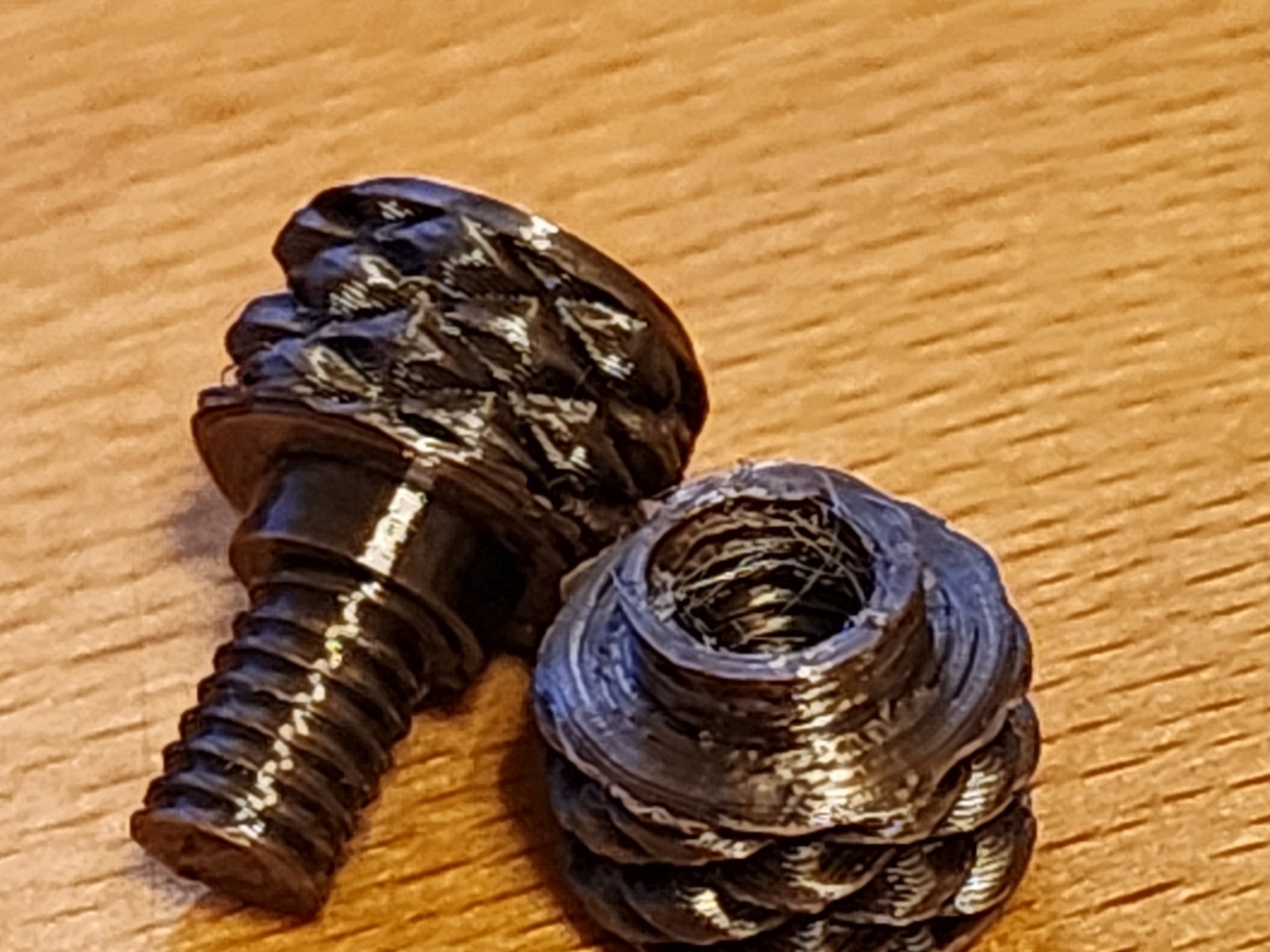 Chỉnh sửa nhỏ dao Gravity Knife dùng lưỡi dao đa dụng