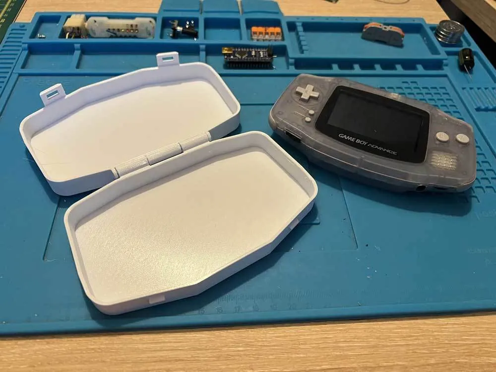 Hộp đựng Game Boy Advance