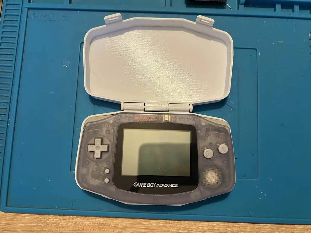 Hộp đựng Game Boy Advance