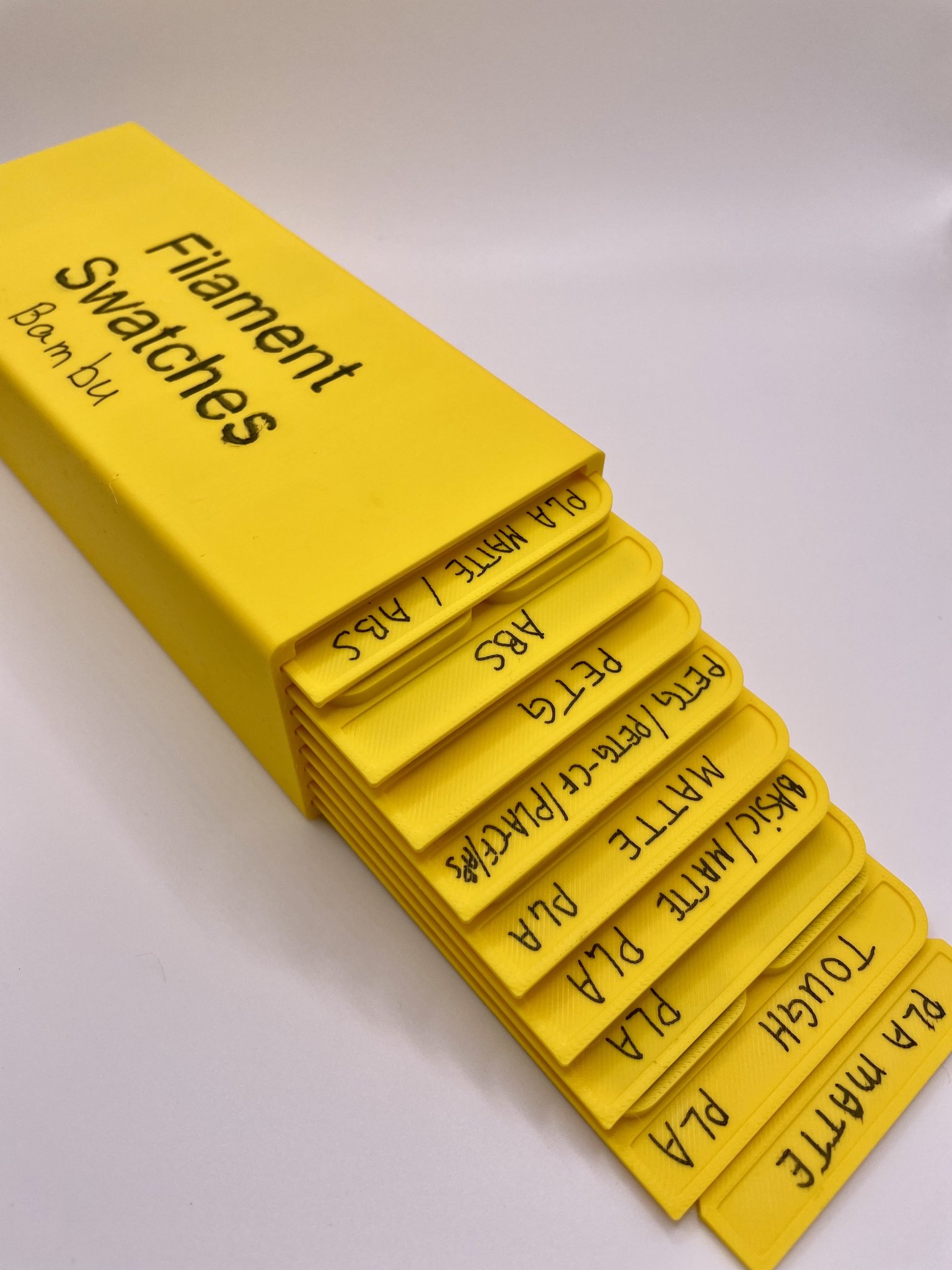 Giá đỡ và hộp lưu trữ mẫu filament cho 80 mẫu