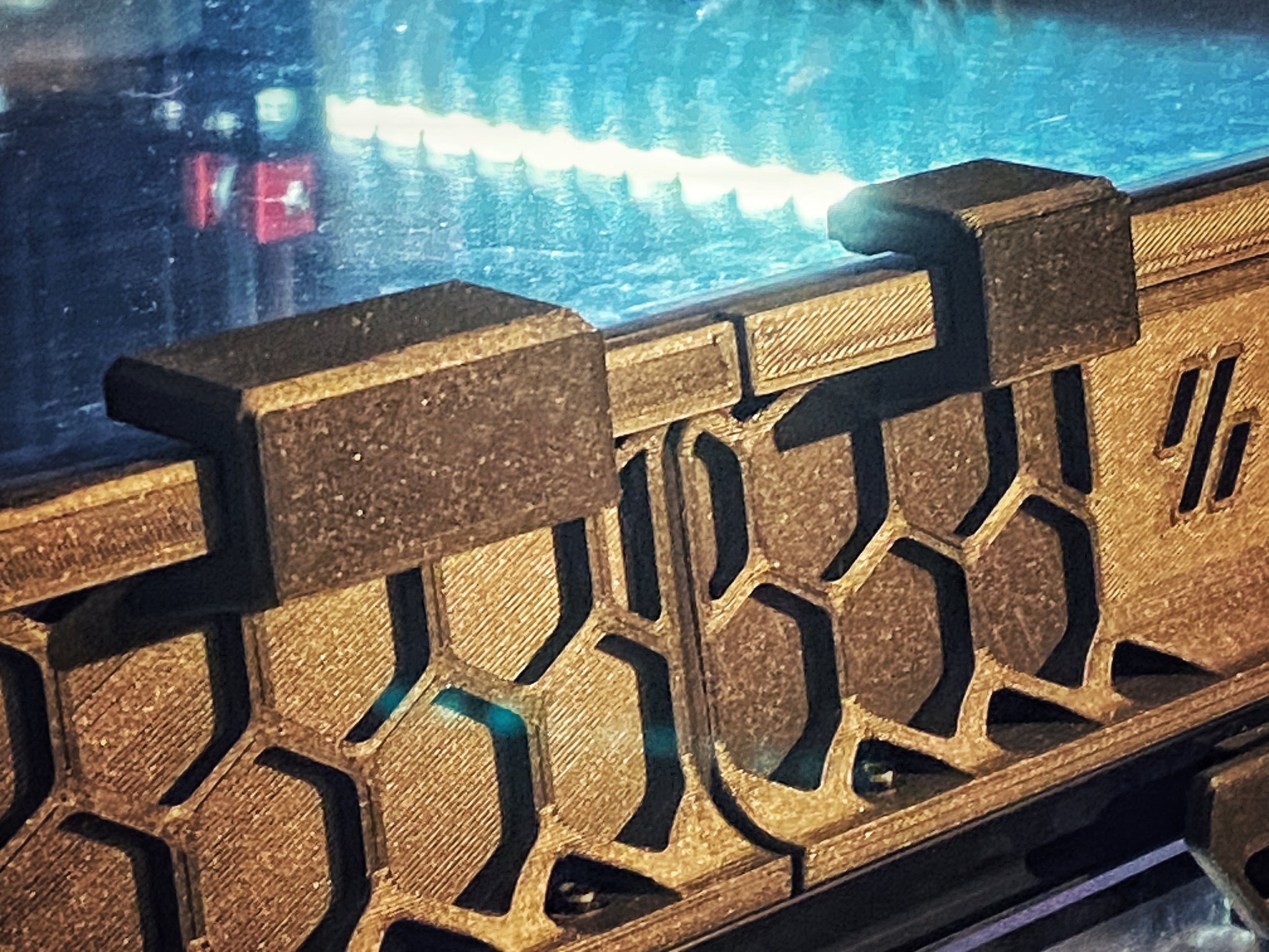 Kẹp Tấm Che Trên Voron 2.4 / Trident Top Hat Không Cần Phần Cứng