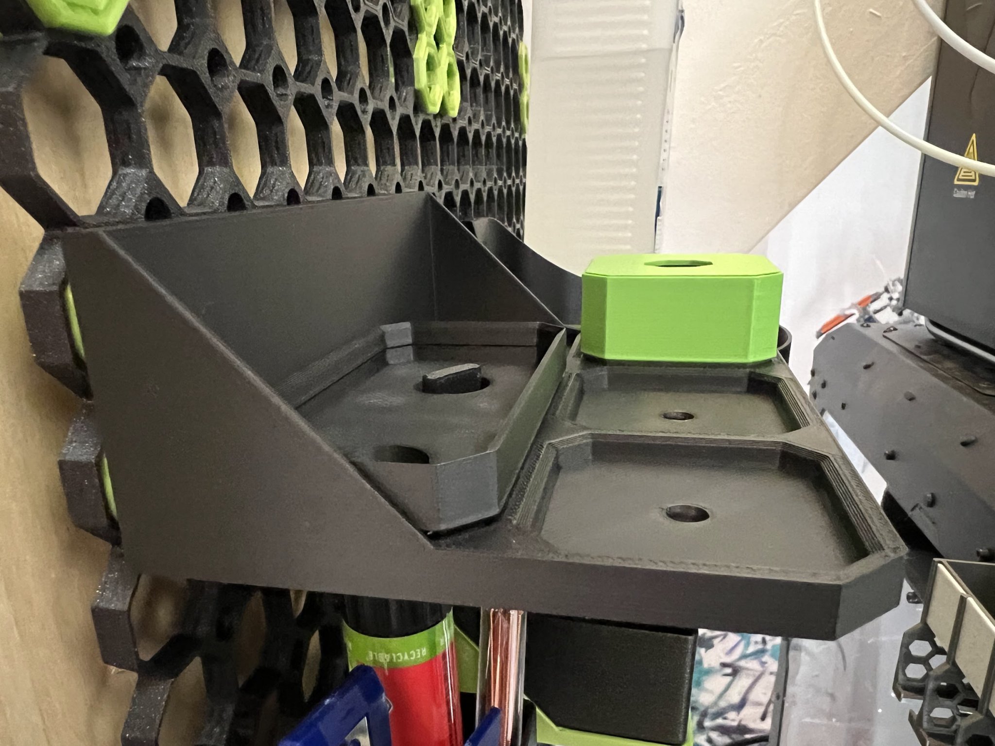 Kệ Multiboard cho thùng Multigrid