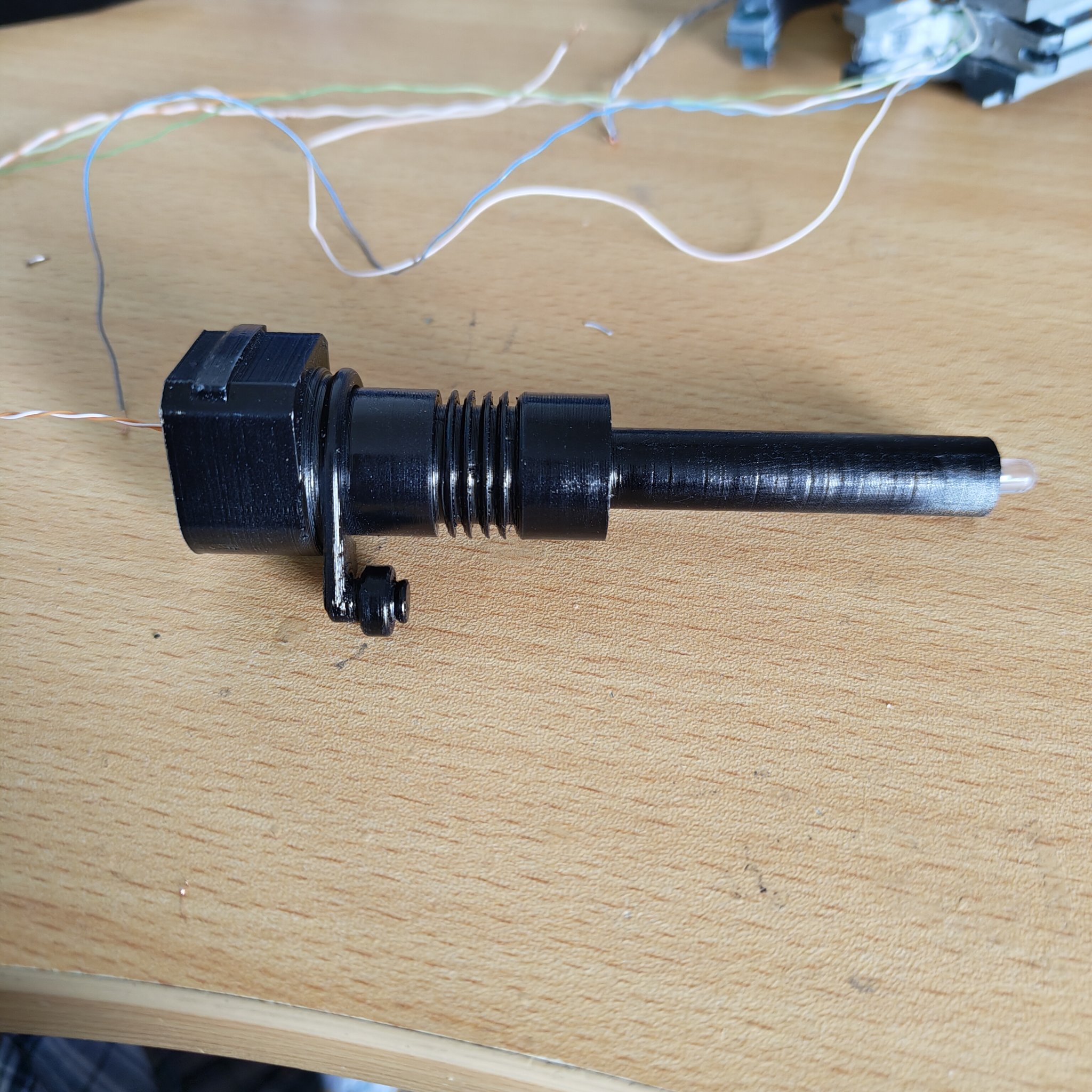 Luv's Blaster (Blade Runner 2049) - Phiên bản cải tiến