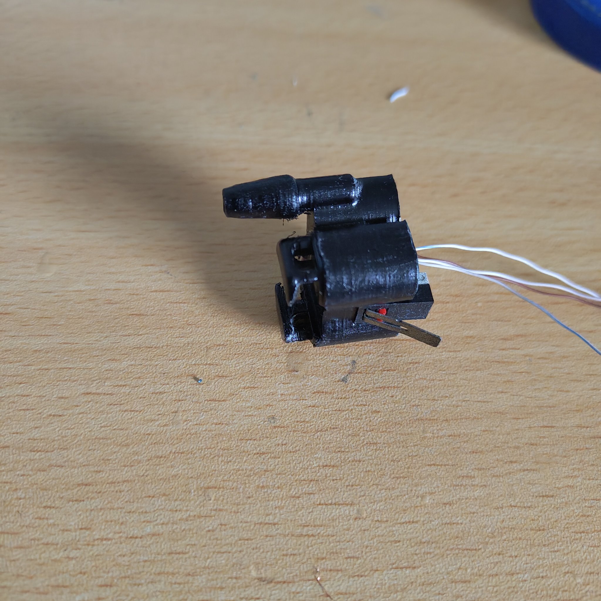 Luv's Blaster (Blade Runner 2049) - Phiên bản cải tiến