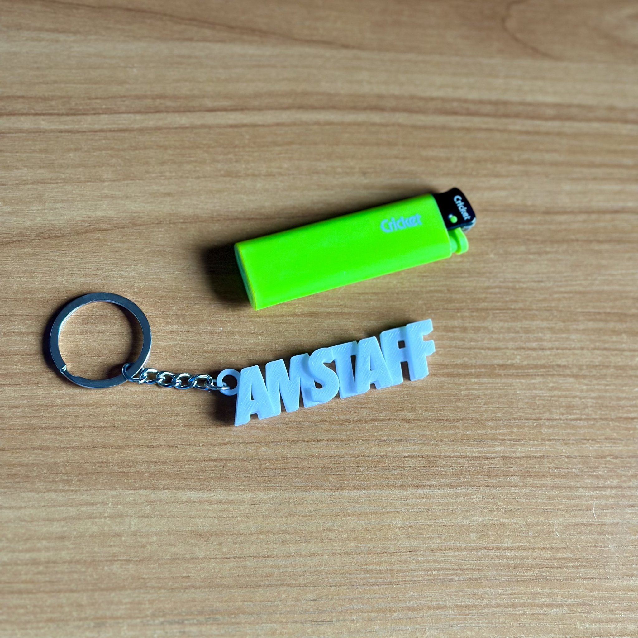 Móc khóa Amstaff kiểu chữ độc đáo