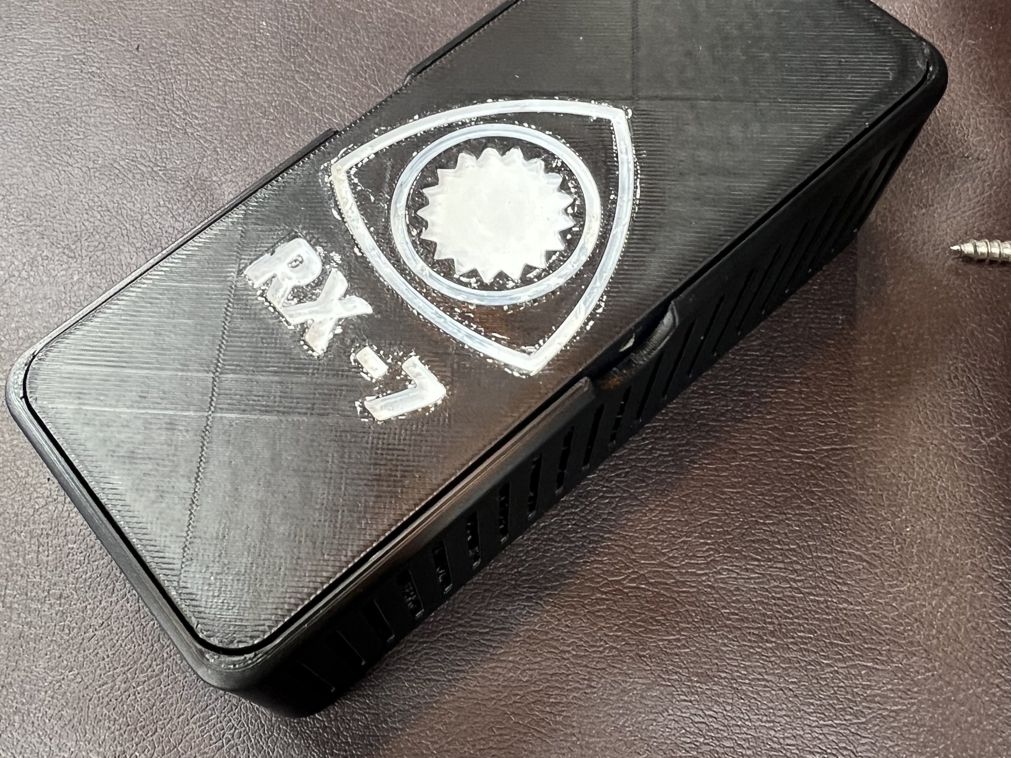 Giá đỡ hút ẩm cho ô tô và gia đình