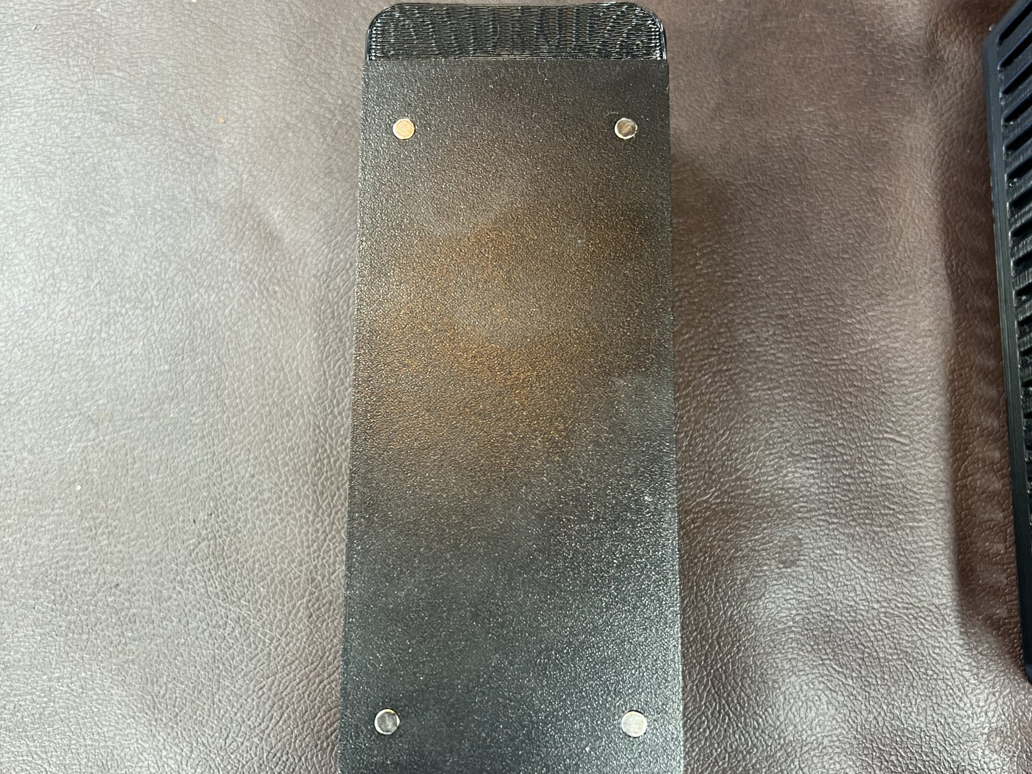 Giá đỡ hút ẩm cho ô tô và gia đình