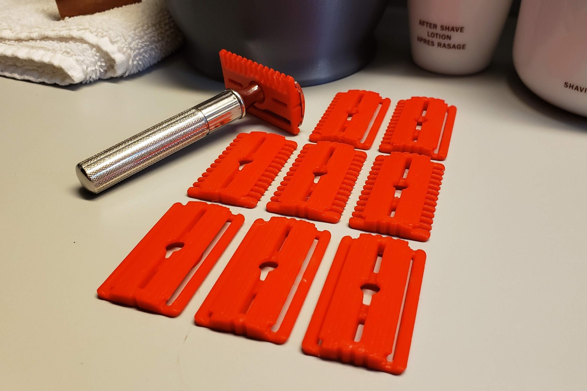 Bảng đế cho dao cạo an toàn Gillette Tech (tay cầm to)