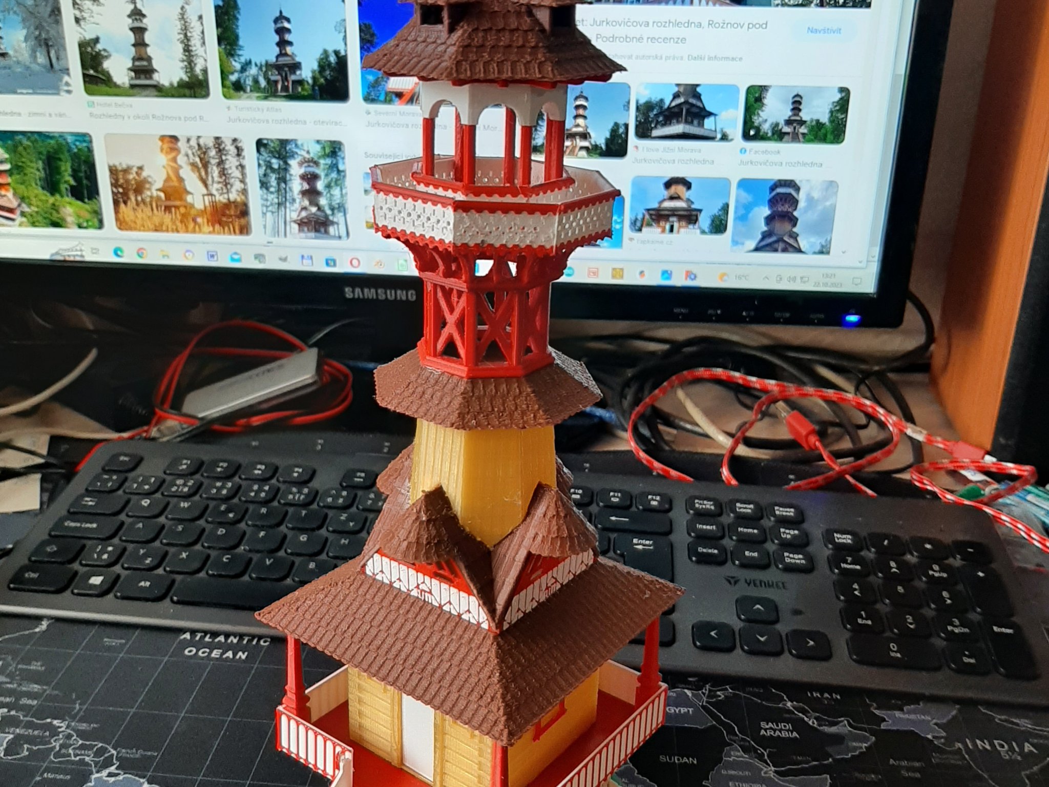 Tháp quan sát Jurkovič được phục dựng theo thiết kế gốc