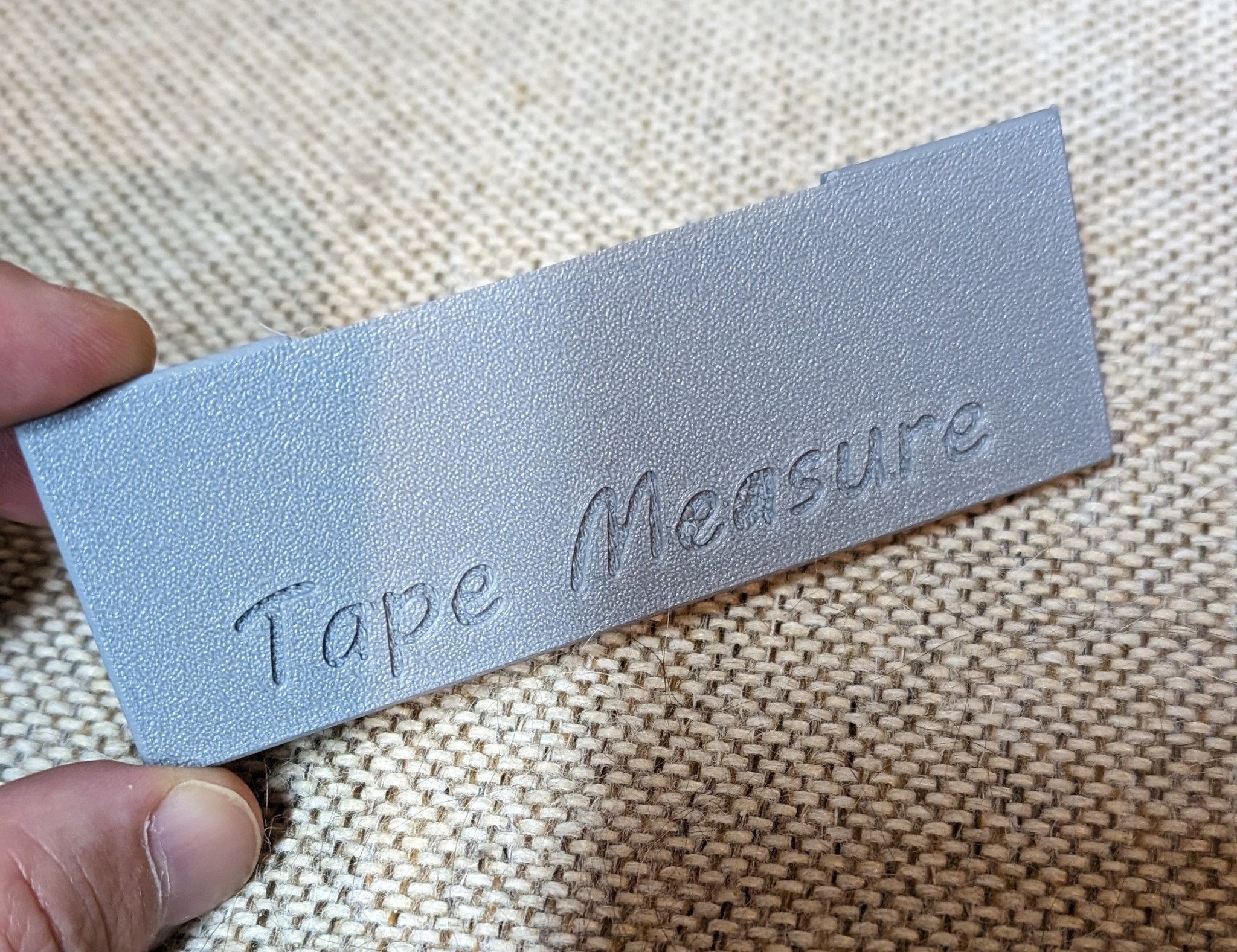 Giá đỡ thước dây cho tường lưu trữ tổ ong