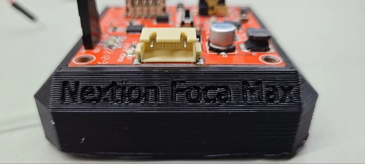 Giá đỡ máy tính để bàn Nextion Foca Max