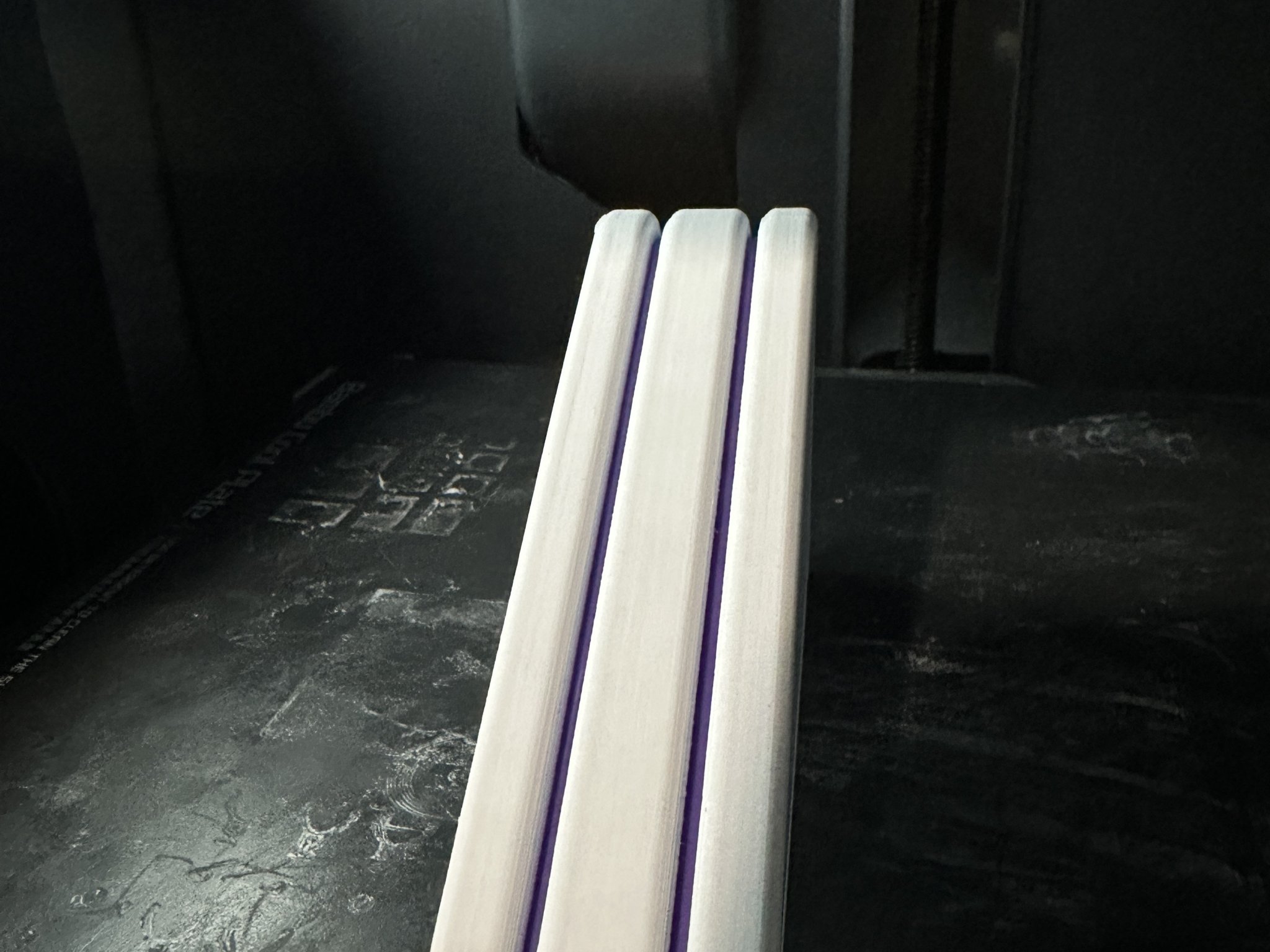 Đế giữ cửa đa năng với thiết kế tùy chỉnh