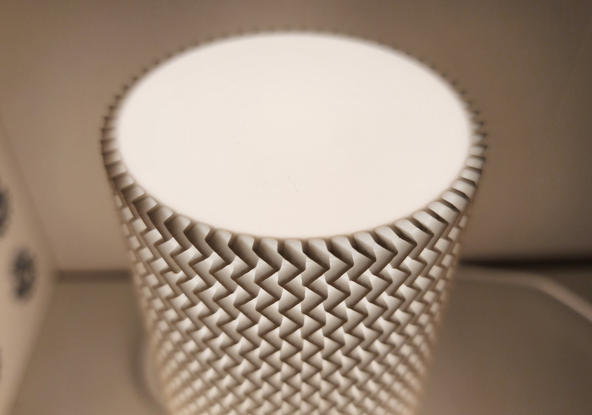 Đèn LED Bambu với thiết kế ZigZag mê hoặc