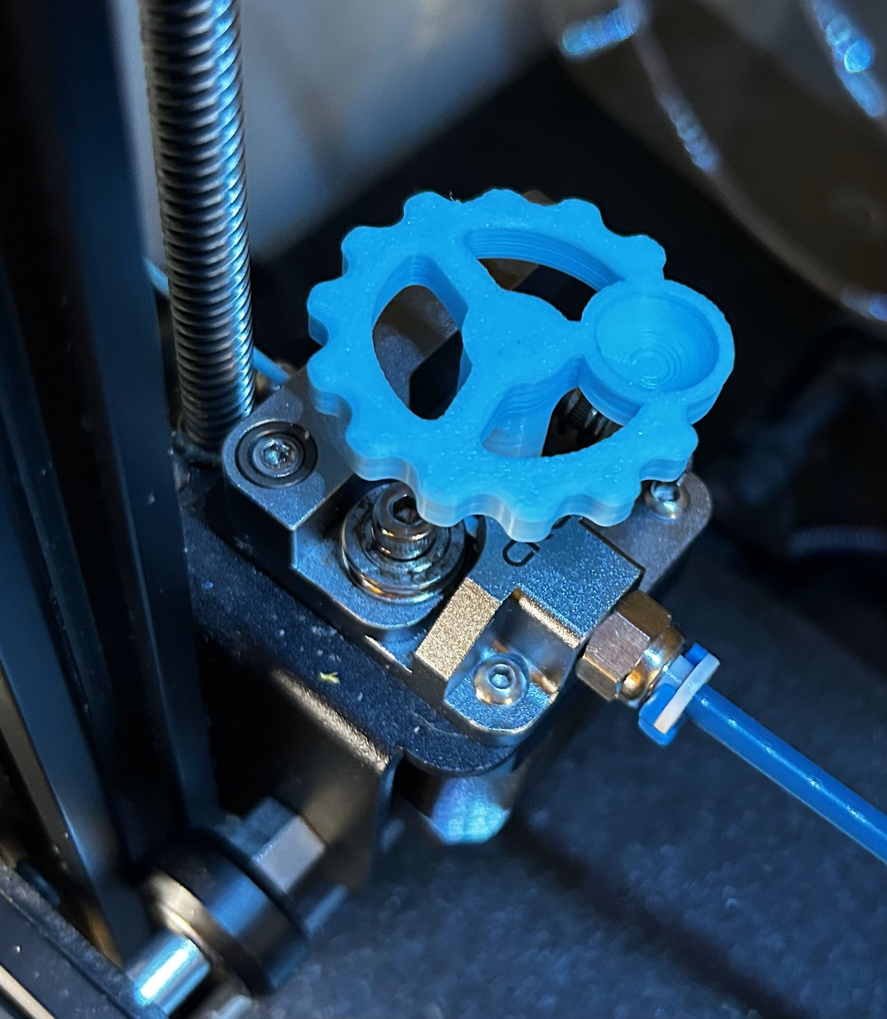 Bánh xe điều chỉnh extruder với cốc ngón tay