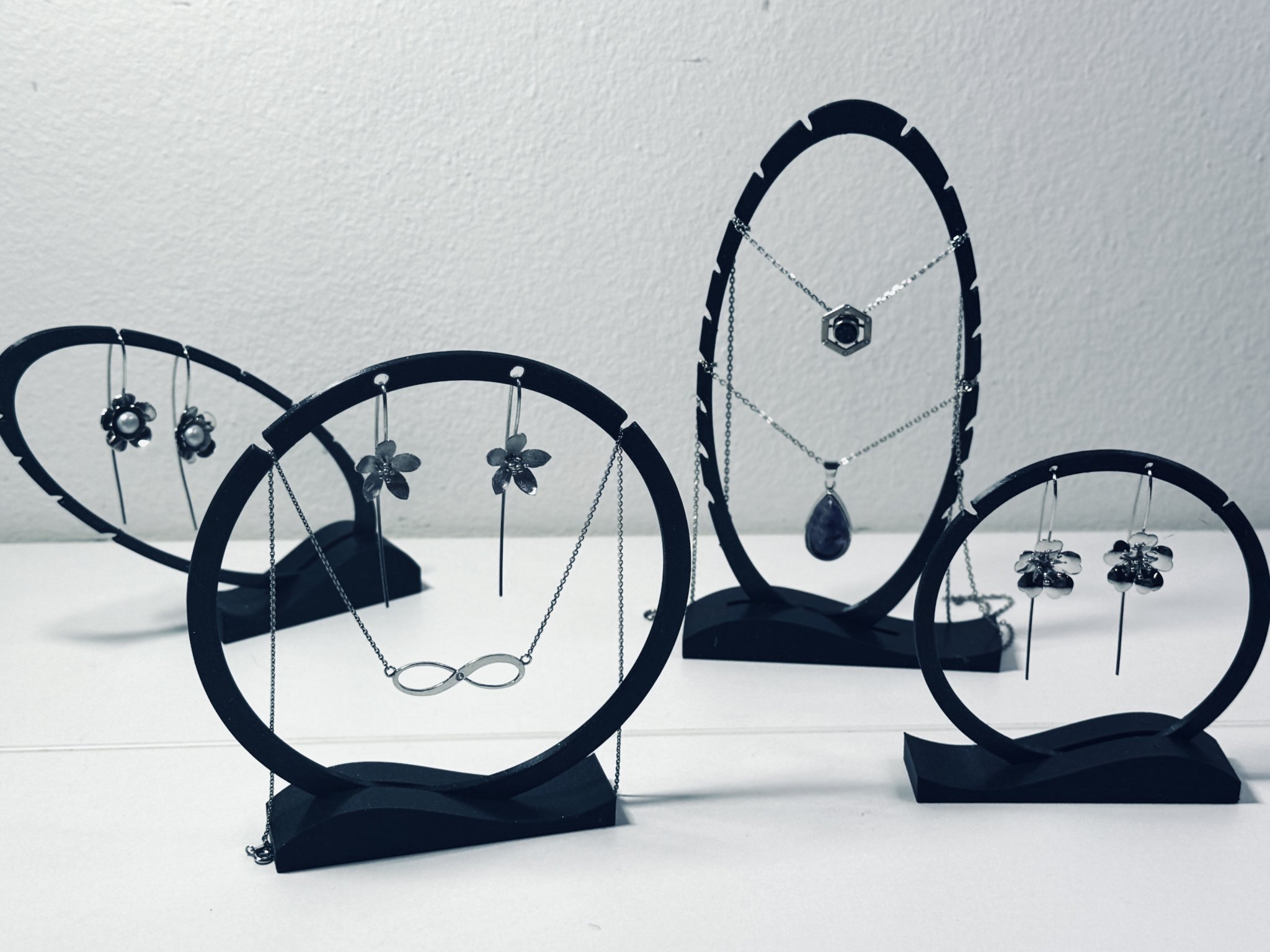 Kệ/giá trưng bày trang sức (nhiều mẫu)