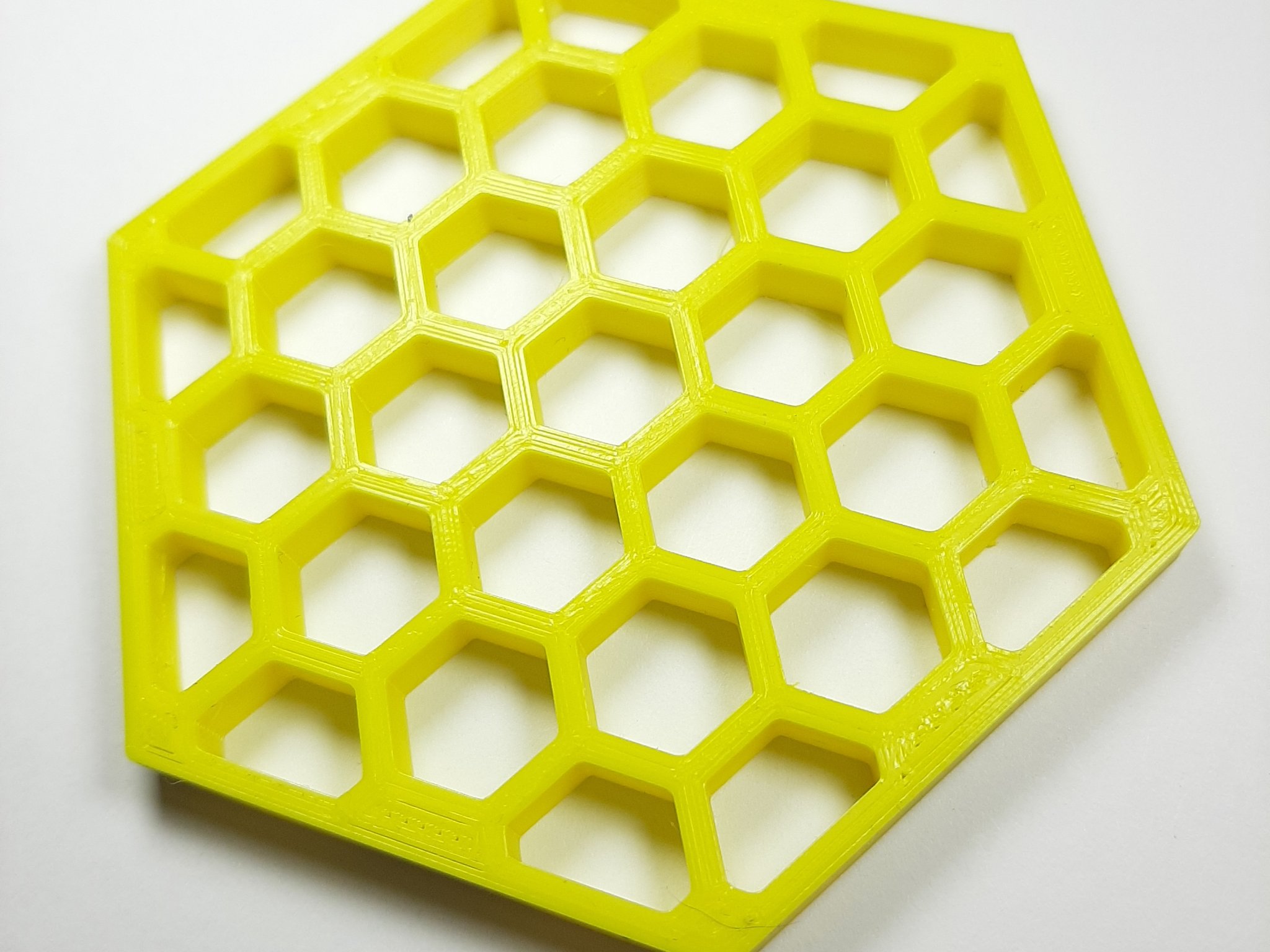 Đế Lót Ly Họa Tiết Lục Giác & Hộp Đựng