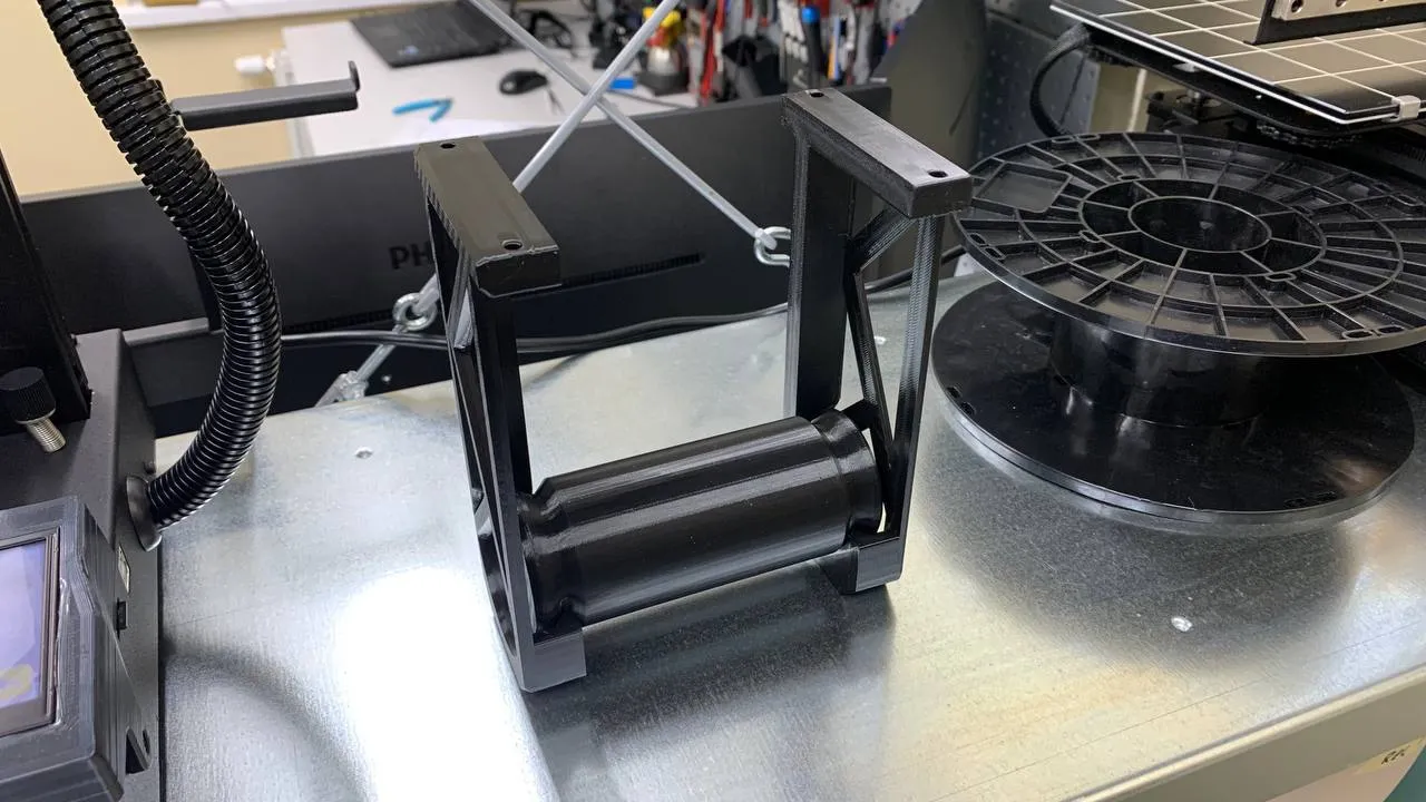 Giá đỡ cuộn dây (Spool holder)