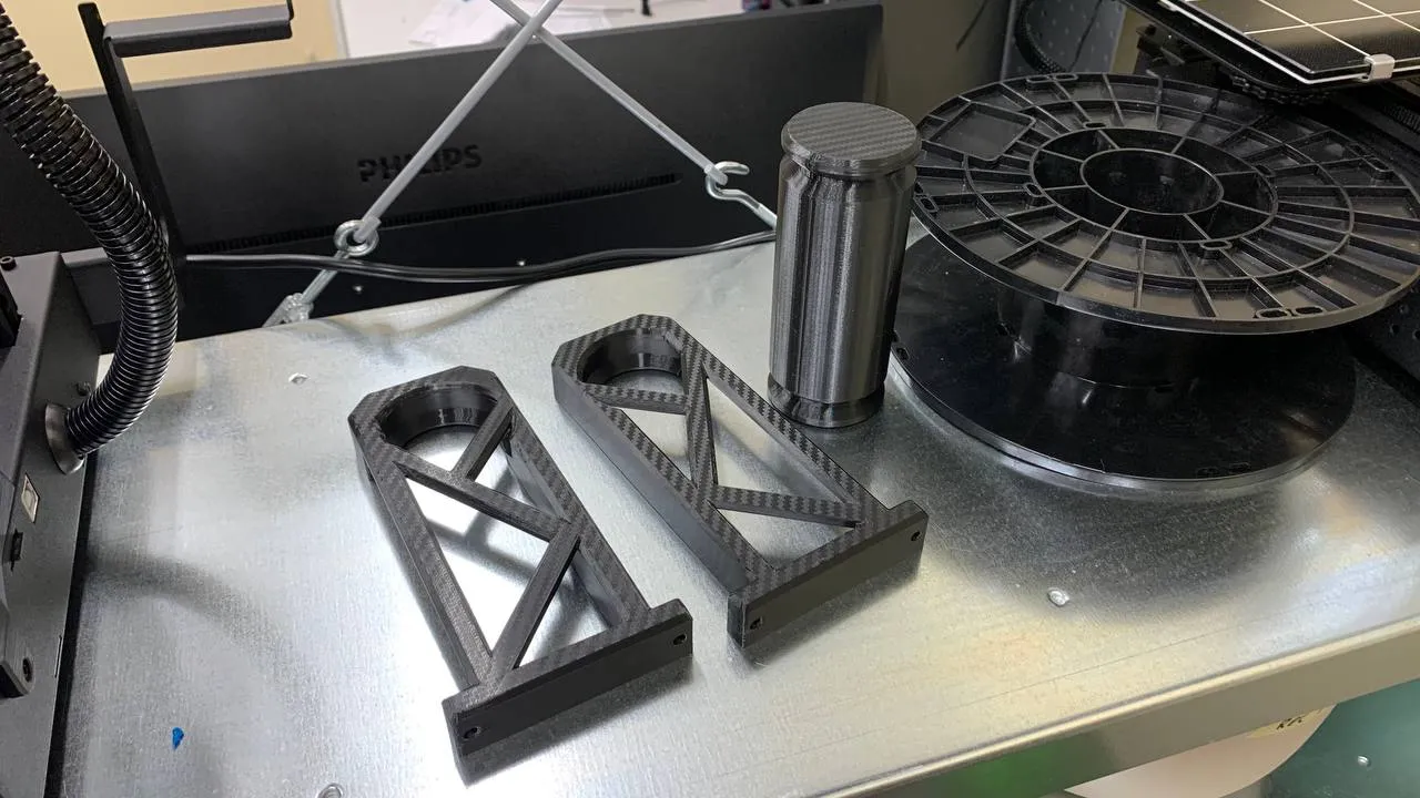 Giá đỡ cuộn dây (Spool holder)