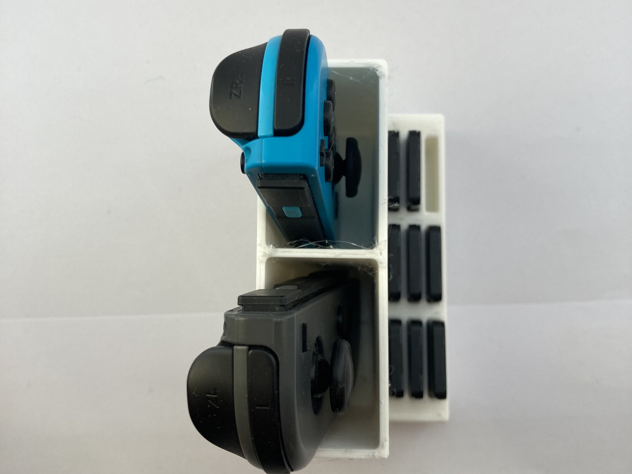 Giá đỡ trò chơi và Joycon cho Nintendo Switch