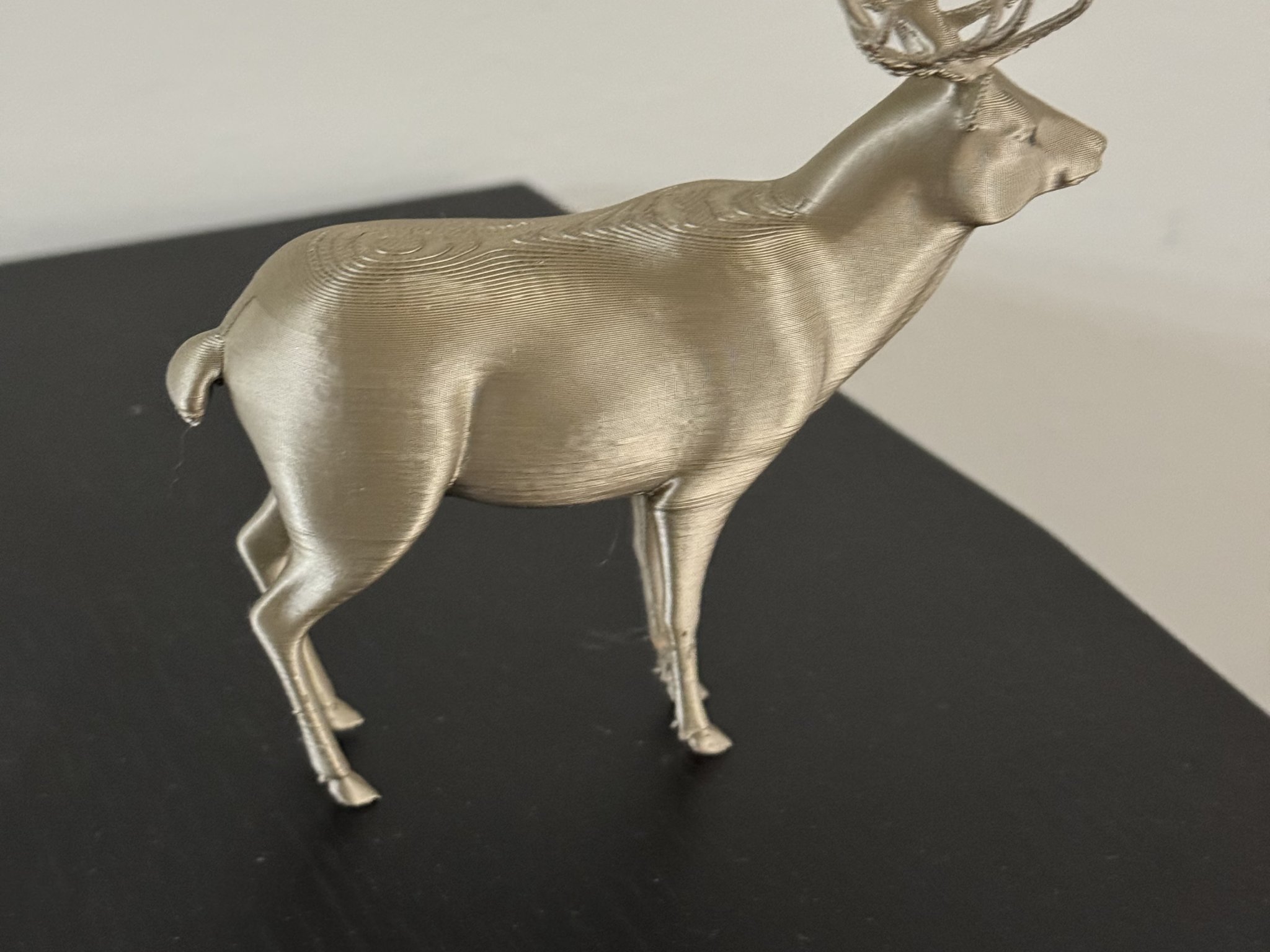 Mô hình hươu đỏ đẹp và chân thực dễ in 3D