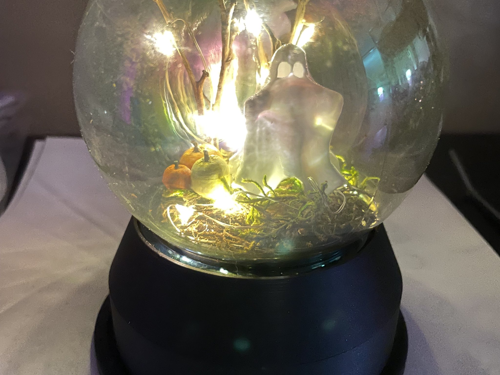 Đế đèn LED cho quả địa cầu Dollar Tree