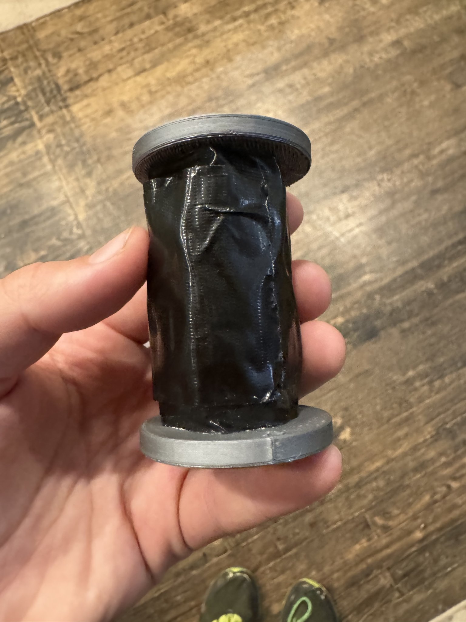 Giá đỡ di động cho băng keo dán chắc chắn