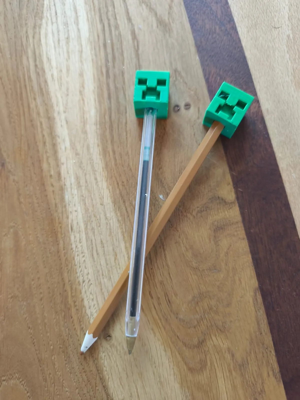 Trang Trí Bút/Crayon "Minecraft"