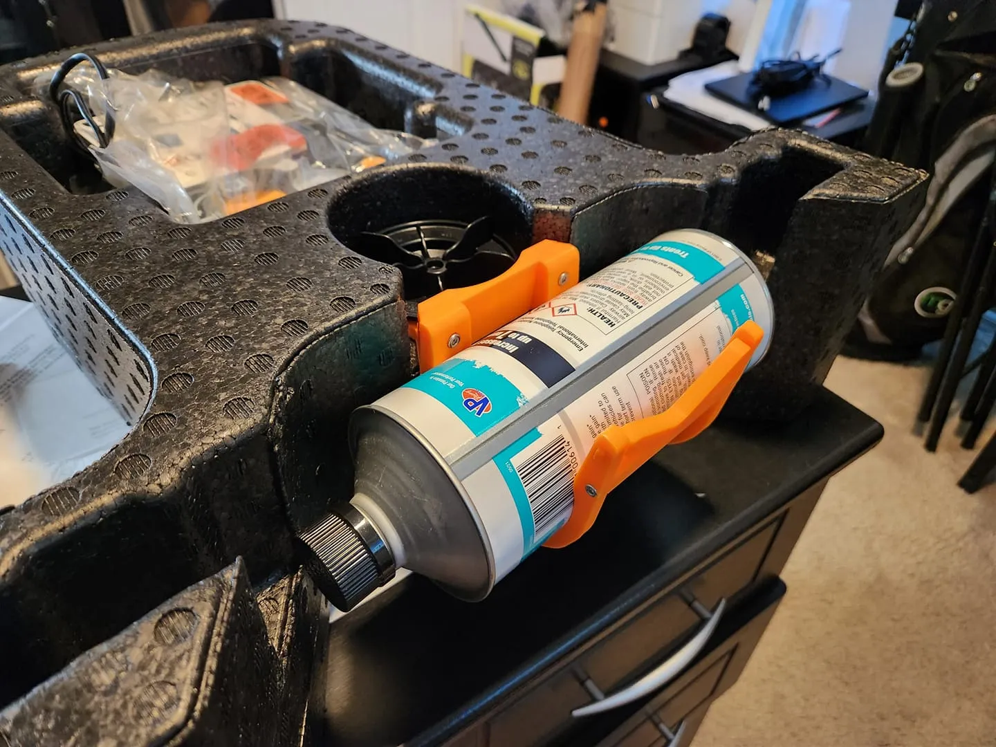 Giá đỡ bình Boostane cho xe Mustang S550