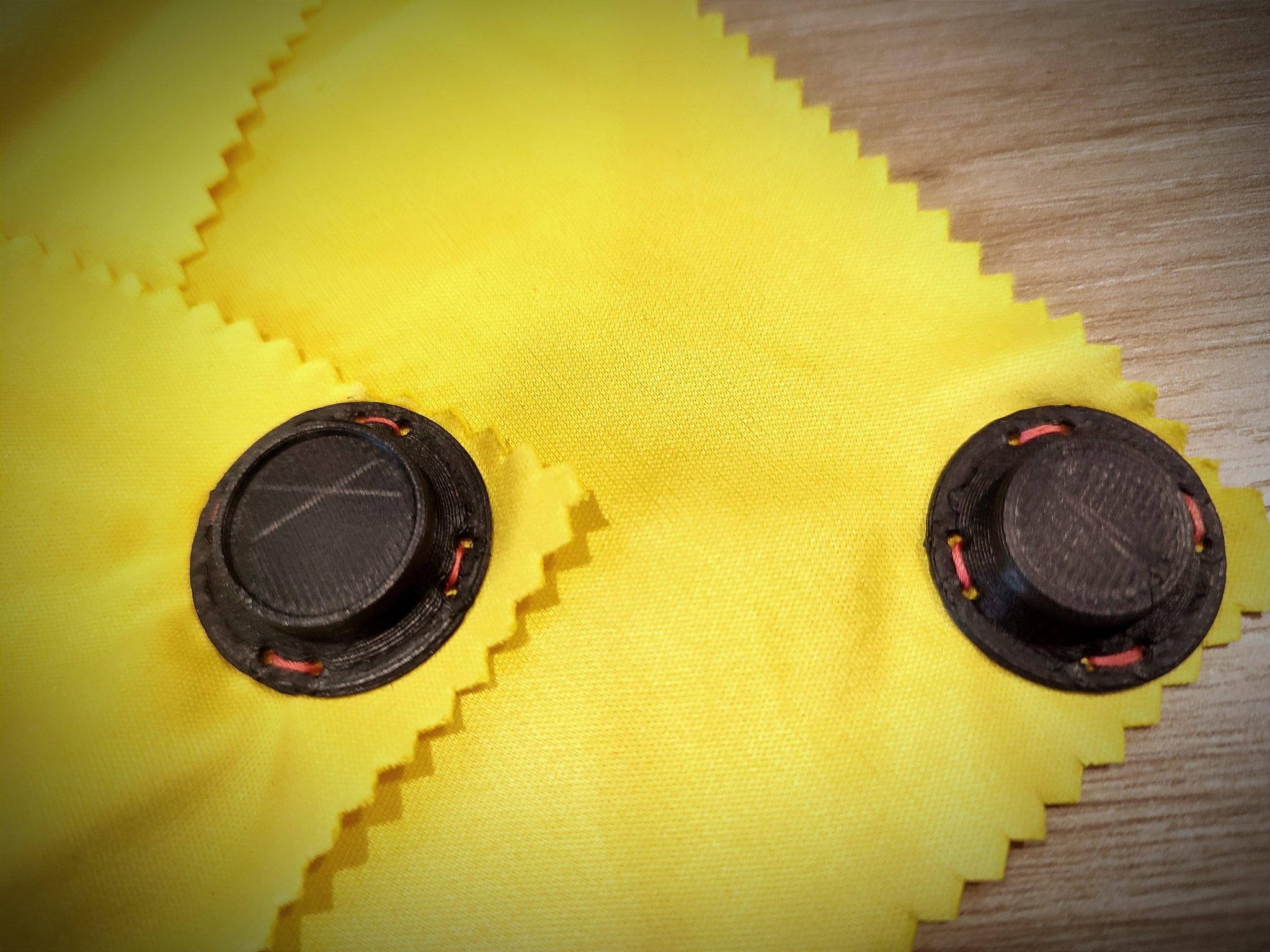 Cúc May Vá Nam Châm Bấm