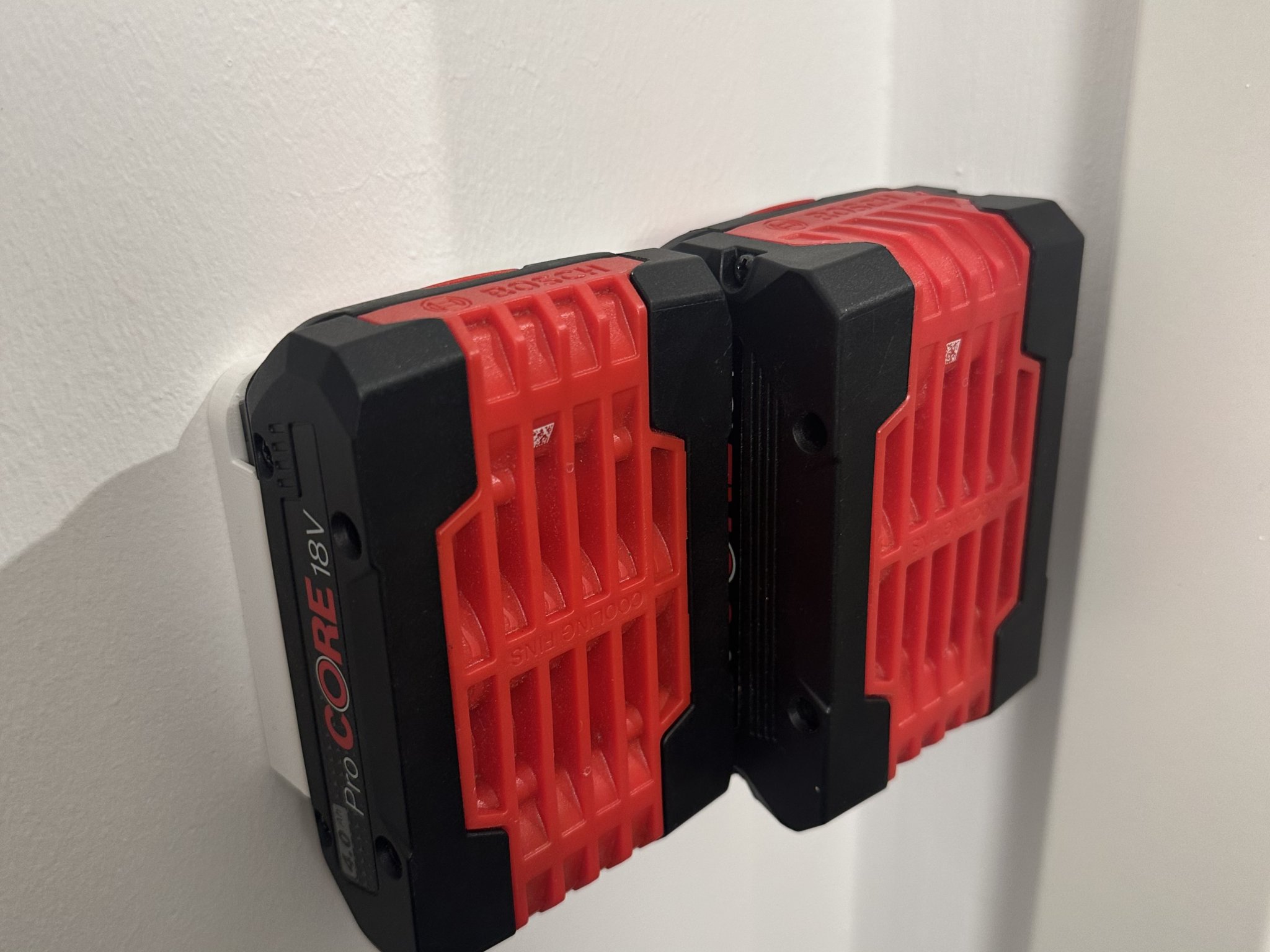 Giá đỡ pin Bosch 18V - Nhiều pin