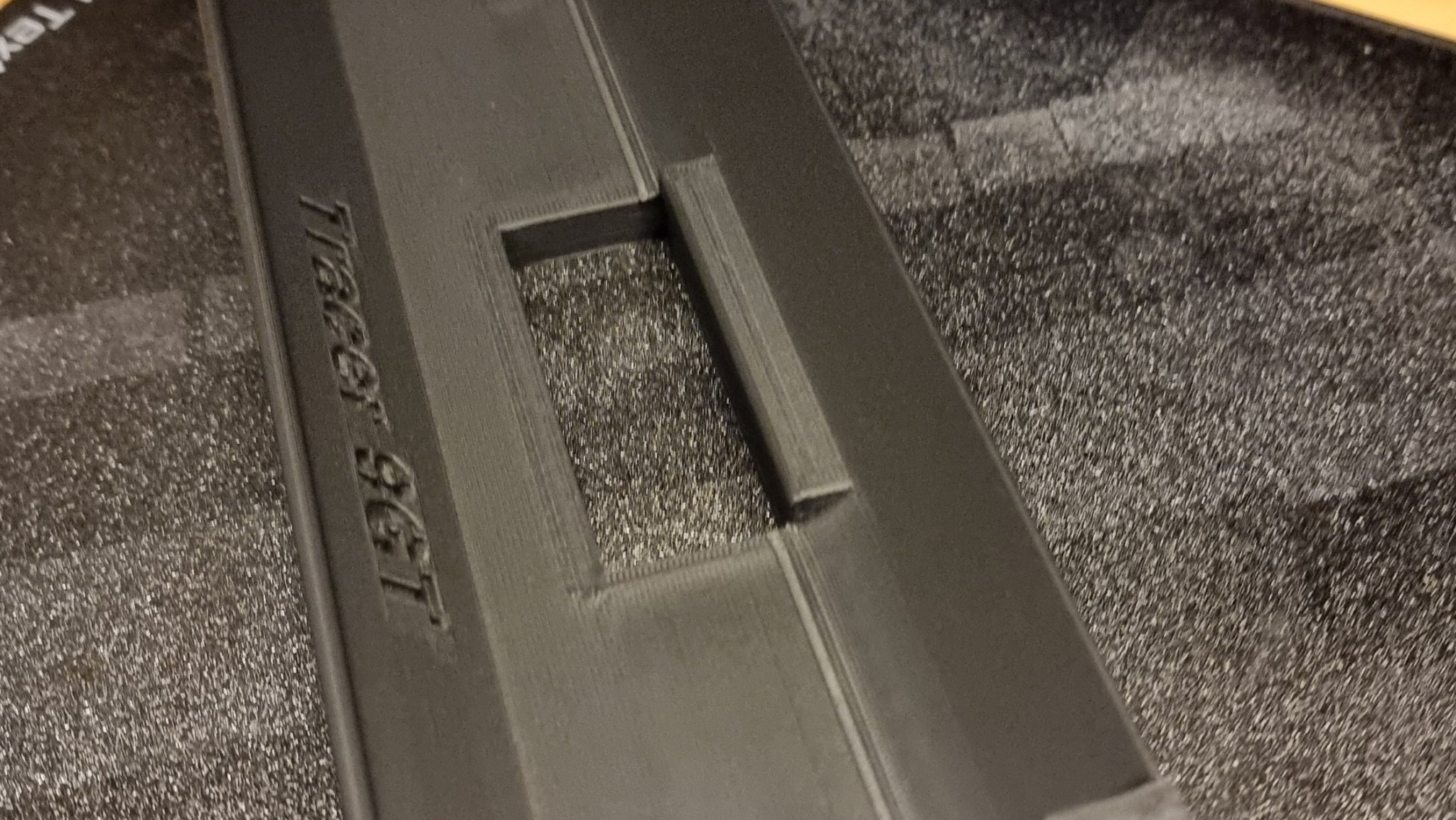 Giá Treo Tường Túi Bên Hông Xe Tracer 9 & GT