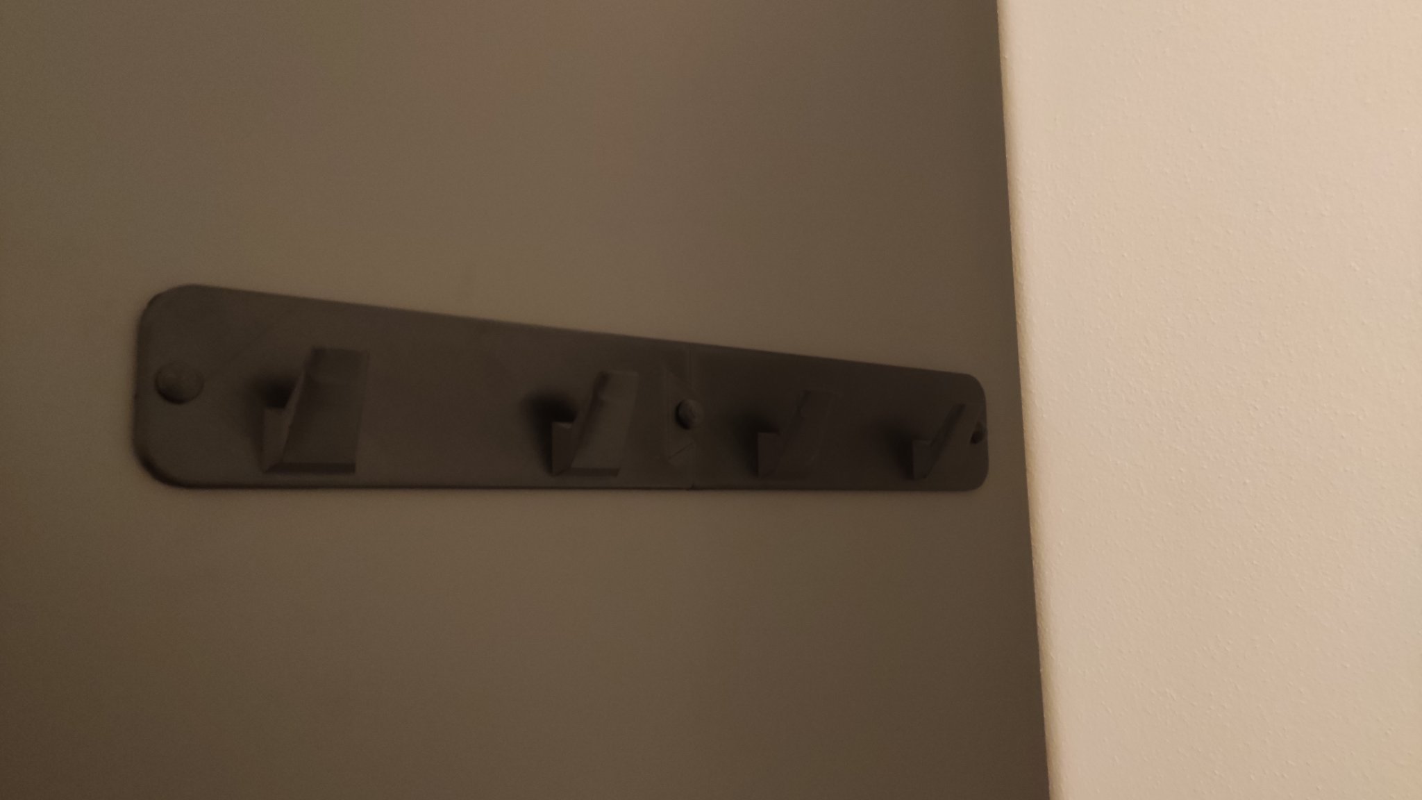 Móc treo áo đơn giản cho gia đình