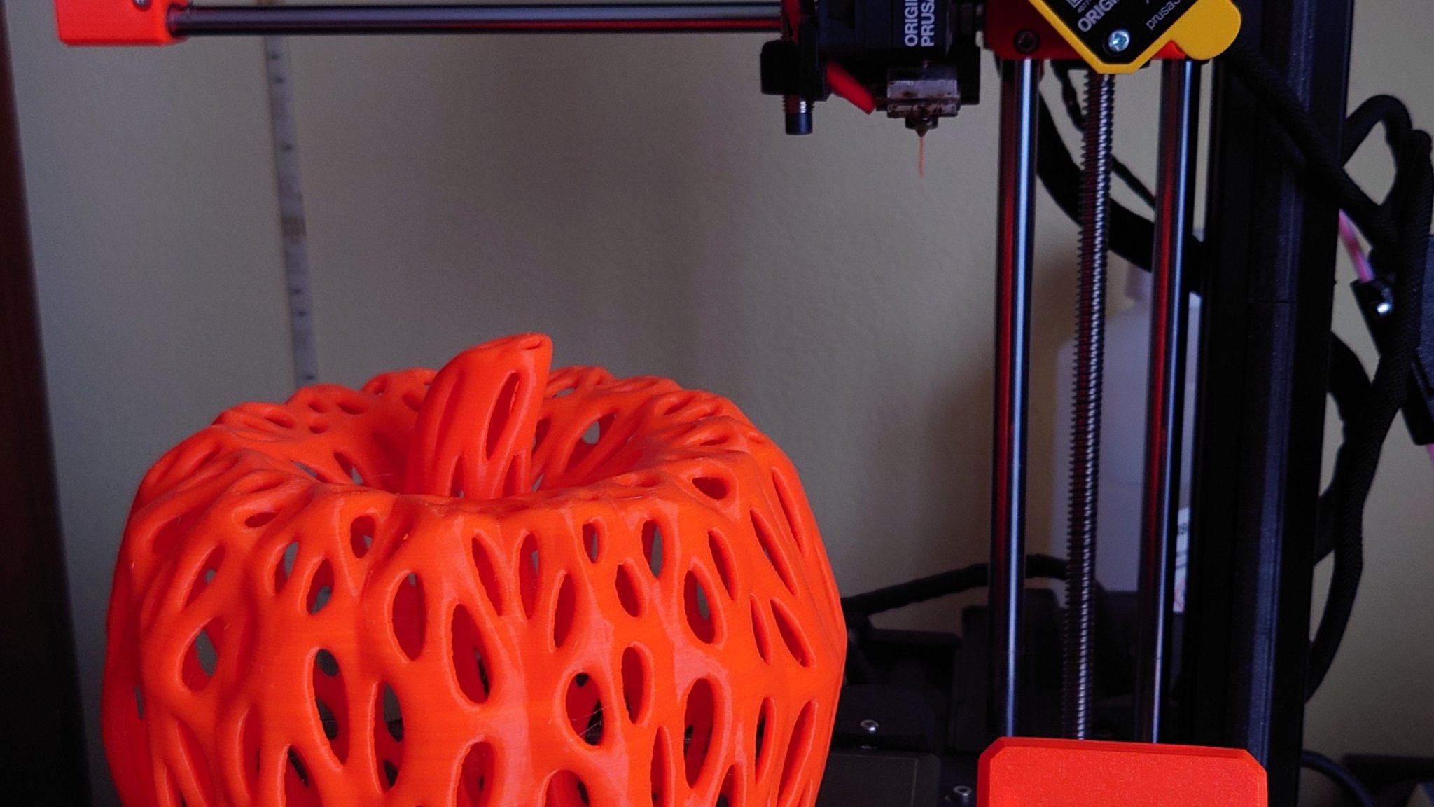 Trang trí bí ngô ma quái cho Halloween