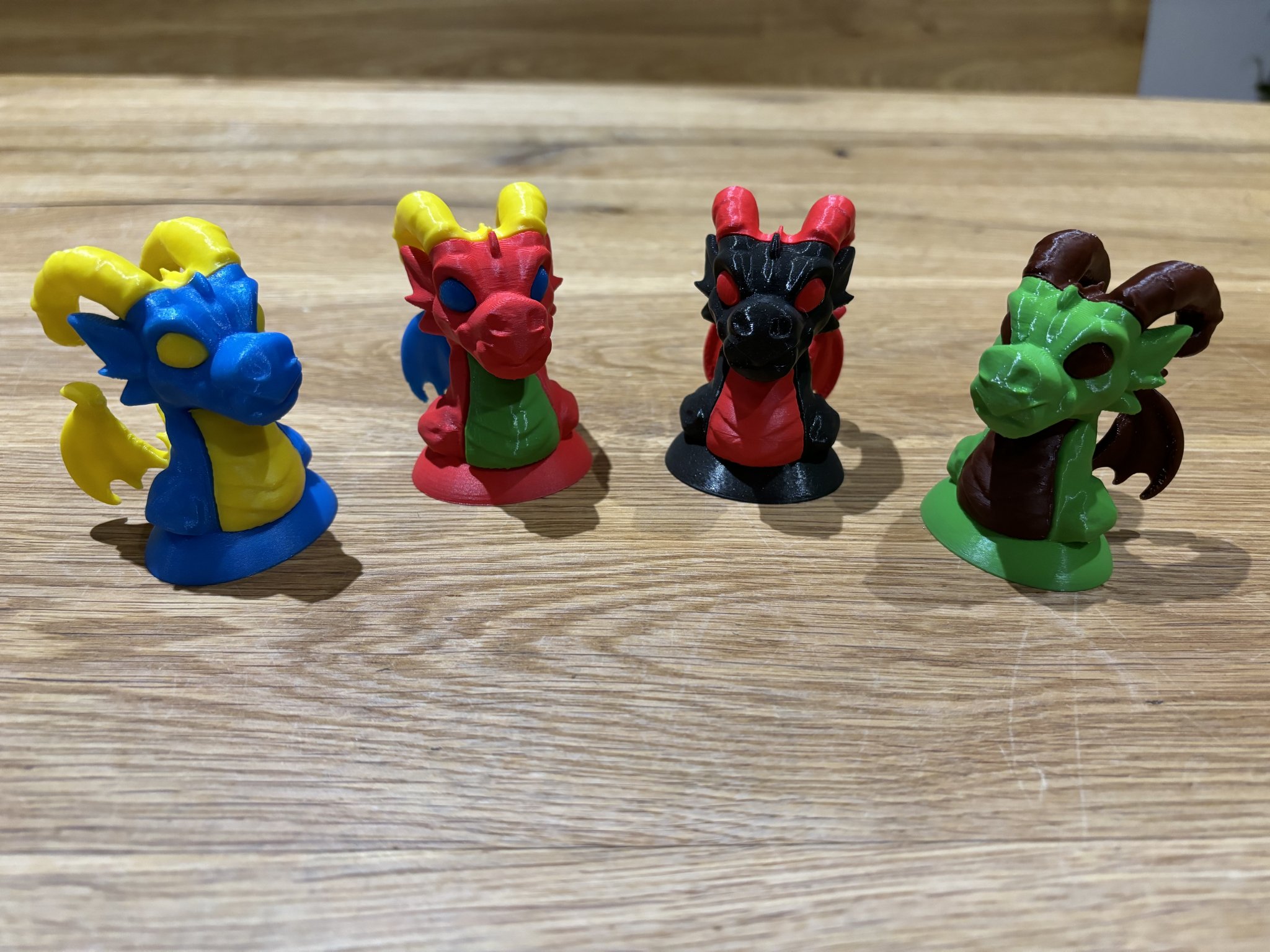 Mô hình đầu rồng nhỏ đa màu sắc