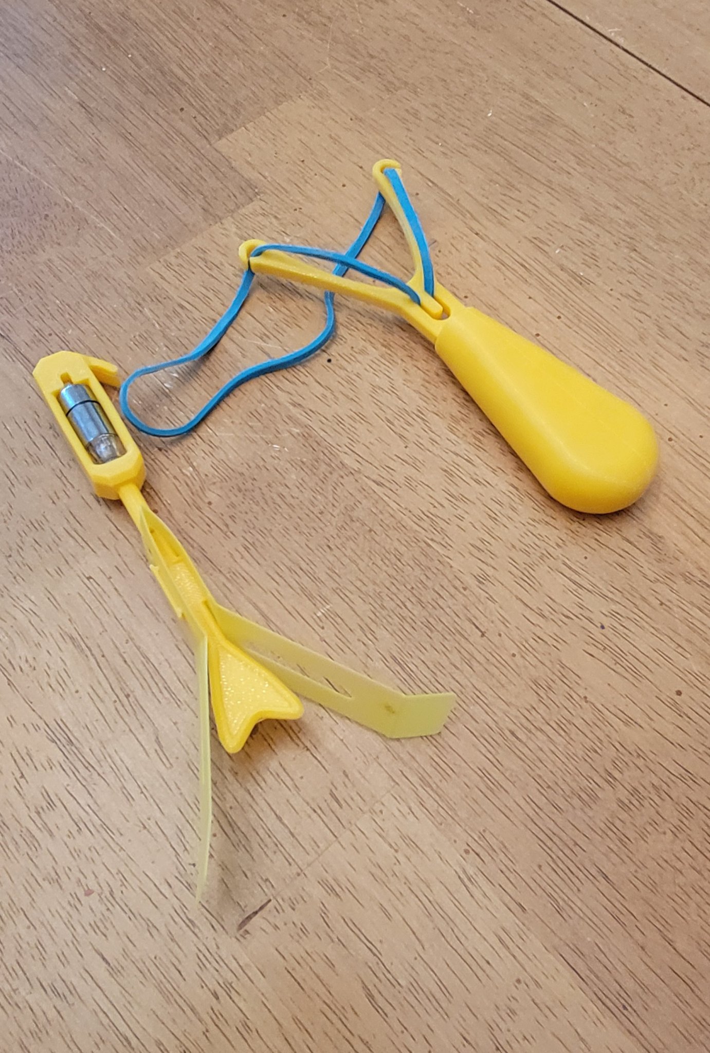 Đồ chơi tên lửa trực thăng phóng cao su có đèn