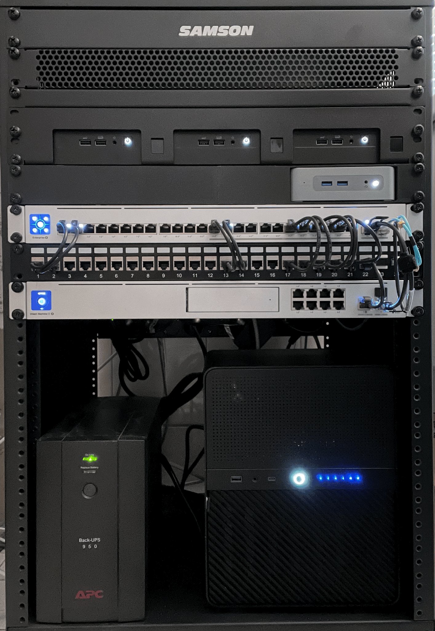 Giá đỡ lắp rack Beelink EQ12 cho máy tính mini 19