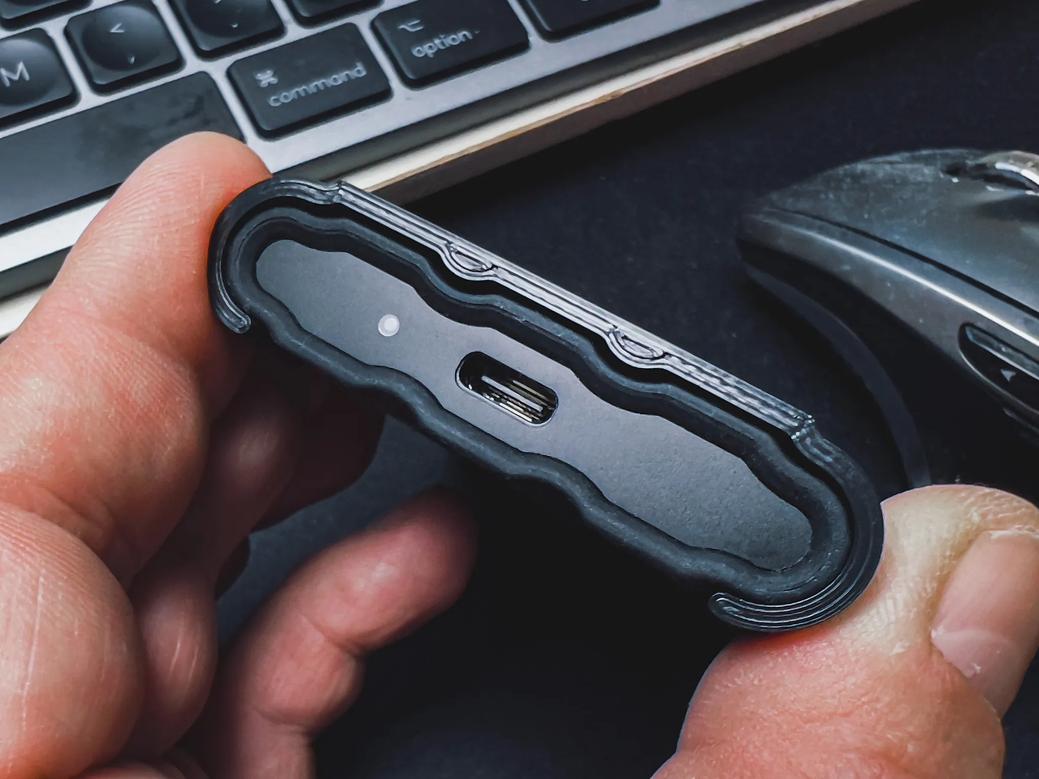 Giá đỡ ổ SSD Samsung T7 Shield cho studio mini