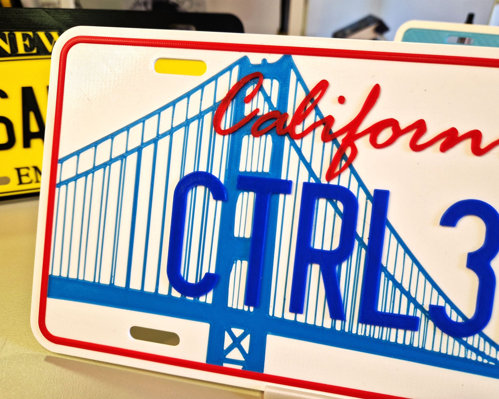 Biển số xe đa màu sắc USA với tùy chỉnh văn bản