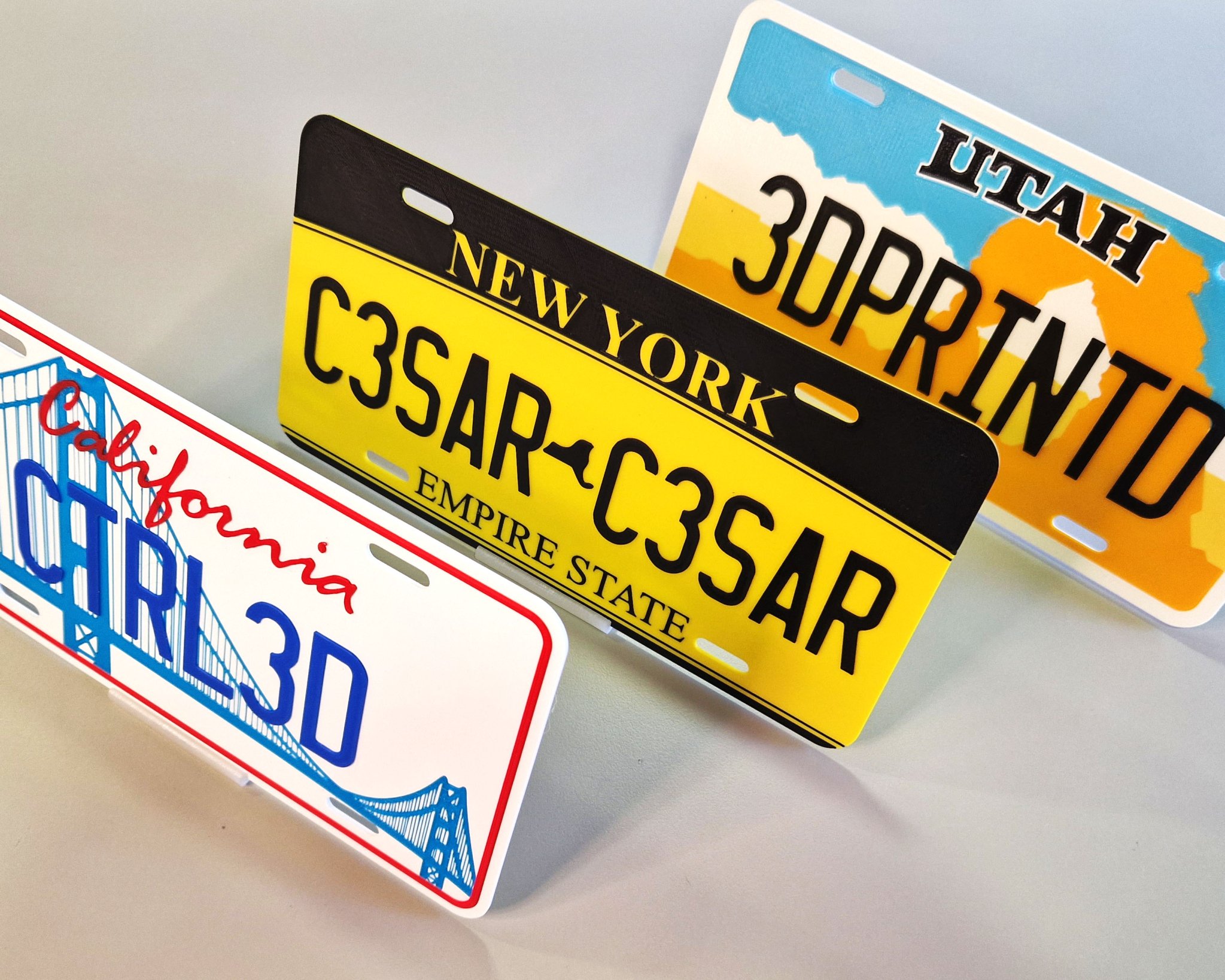 Biển số xe đa màu sắc USA với tùy chỉnh văn bản