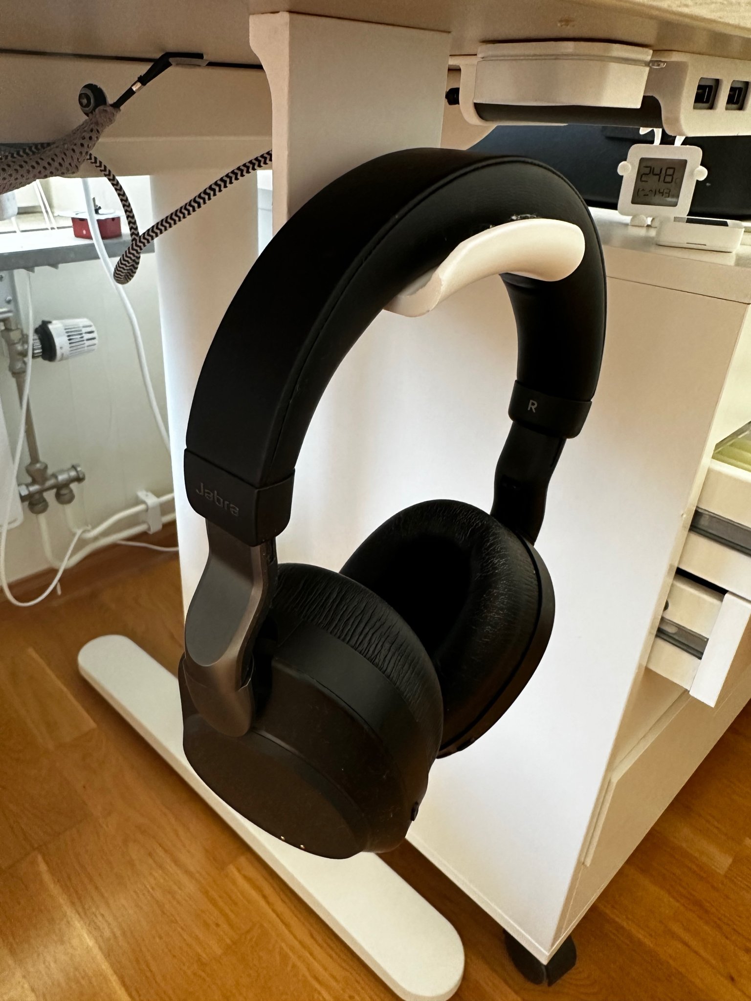 Giá đỡ tai nghe gắn dưới bàn làm việc